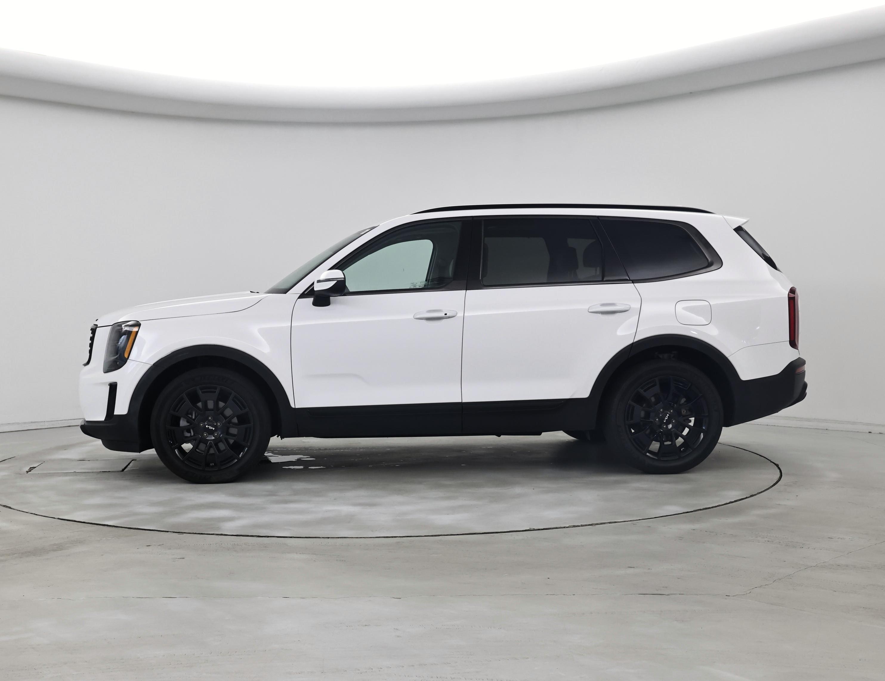 Thumbnail: 2022 Kia Telluride - 3