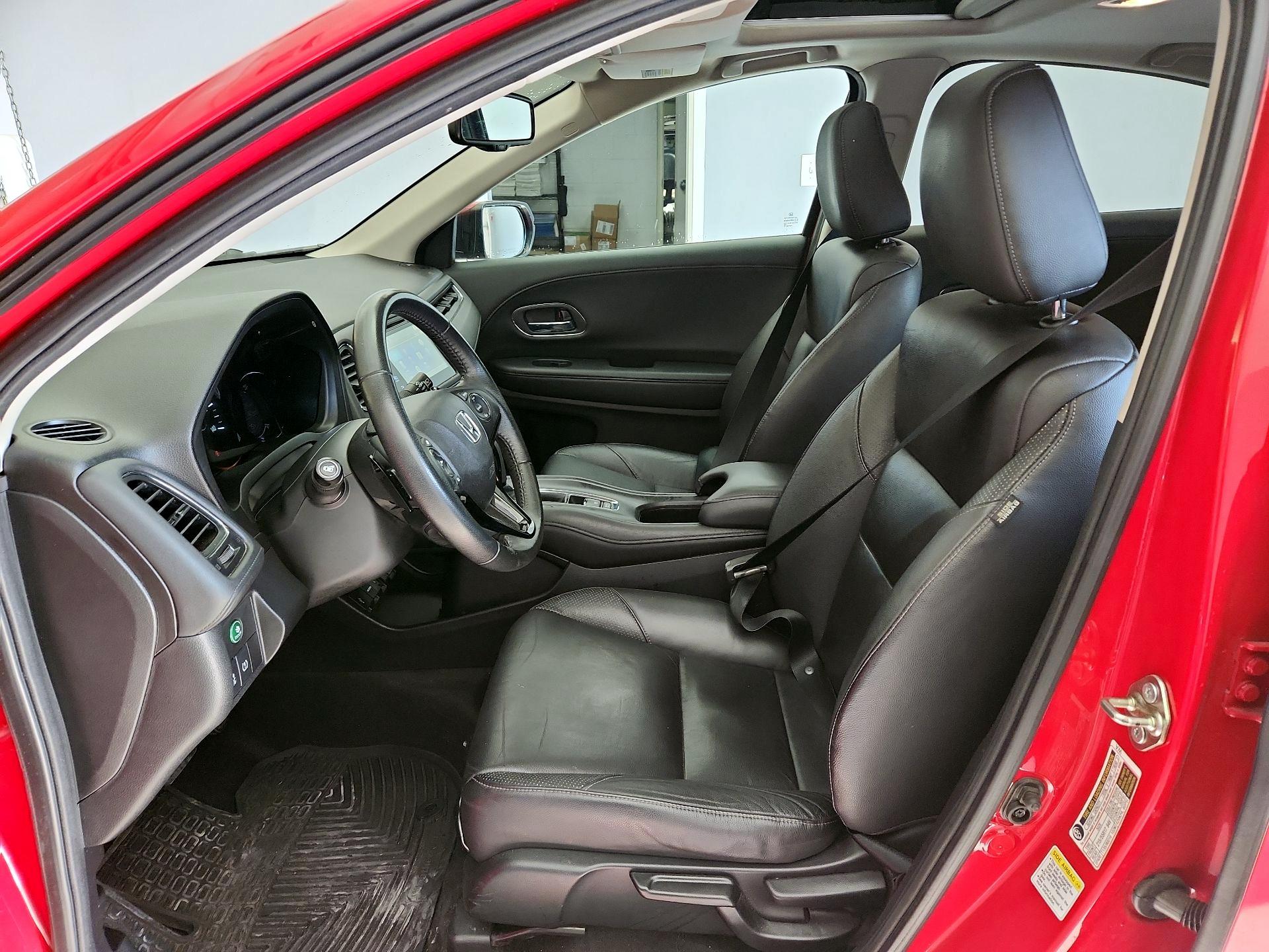 Thumbnail: 2016 Honda HR-V - 11