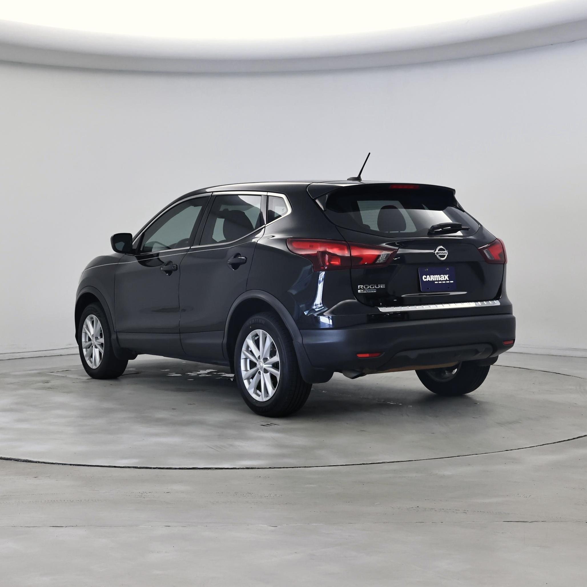 Thumbnail: 2018 Nissan Rogue Sport - 2