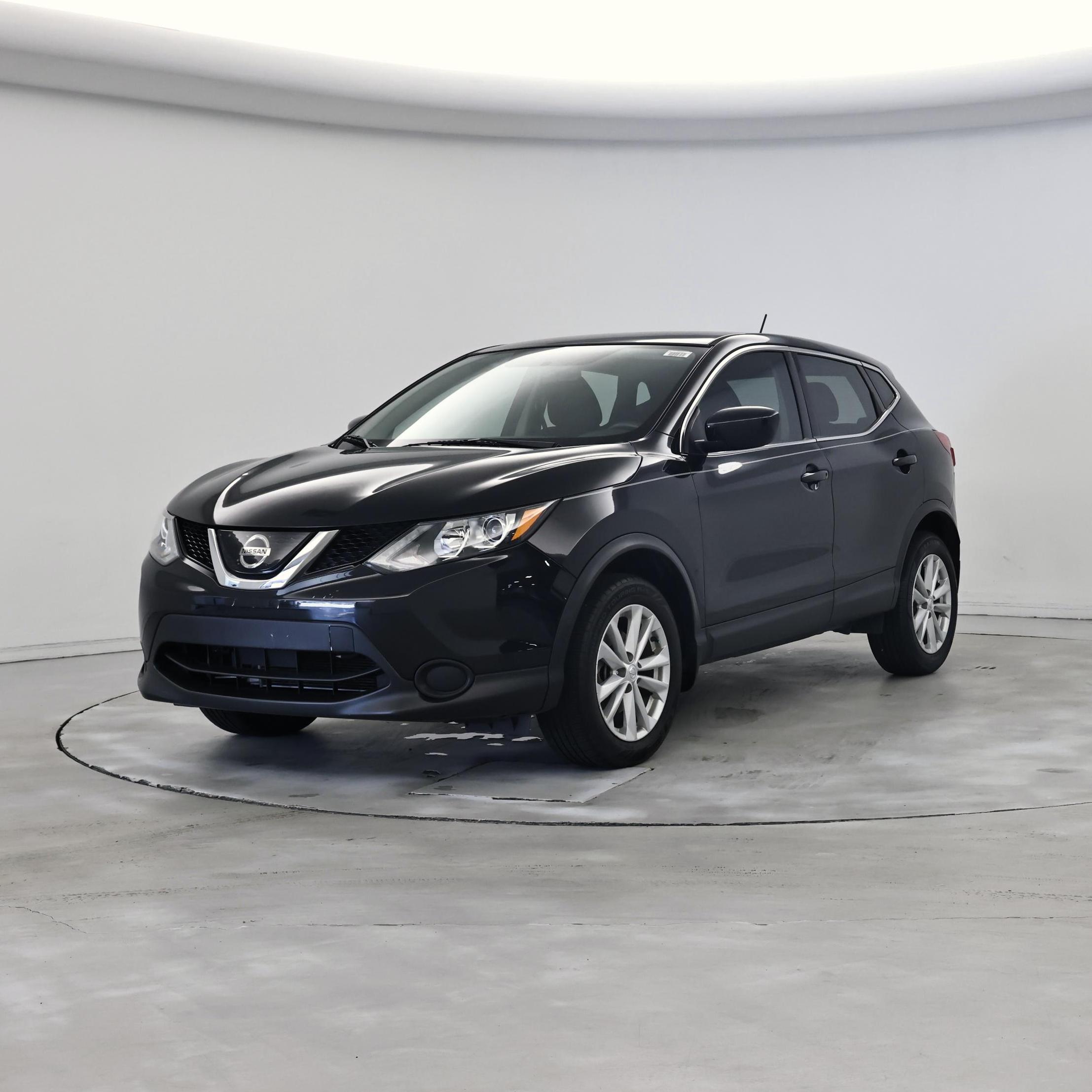 Thumbnail: 2018 Nissan Rogue Sport - 4