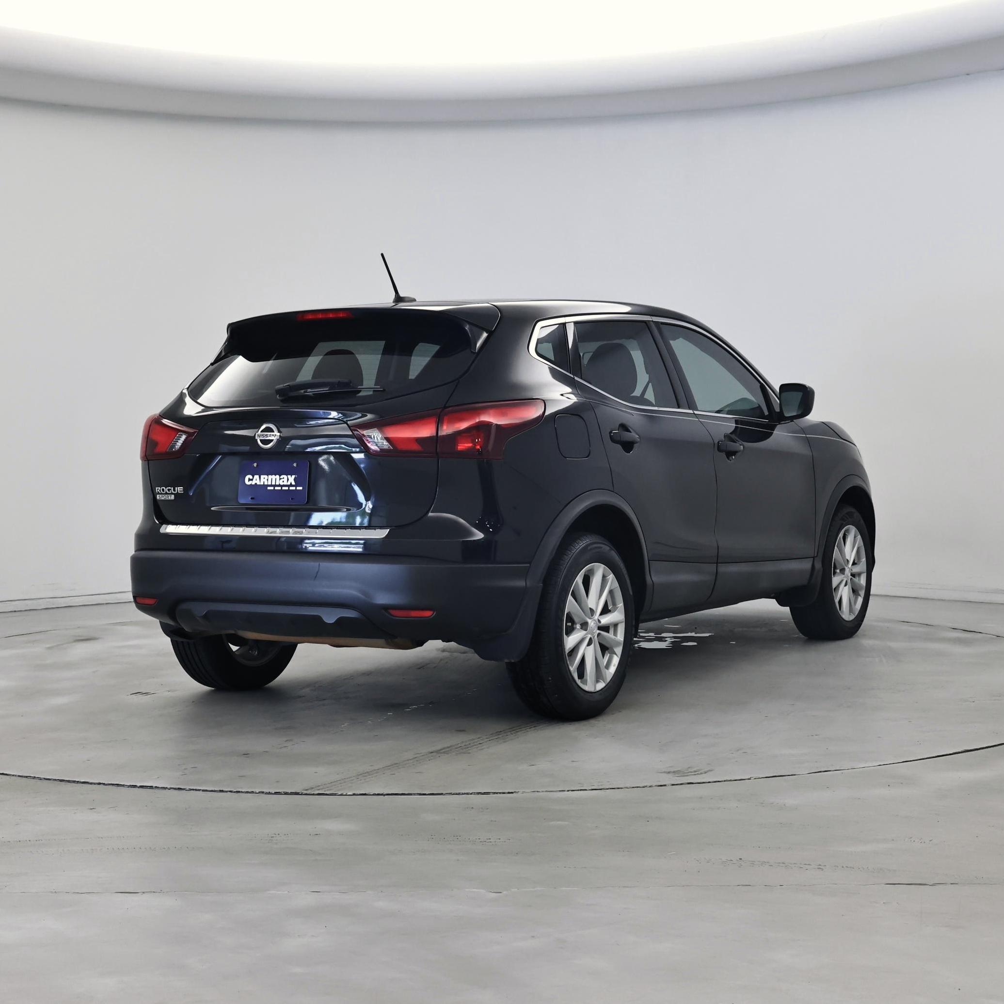Thumbnail: 2018 Nissan Rogue Sport - 8