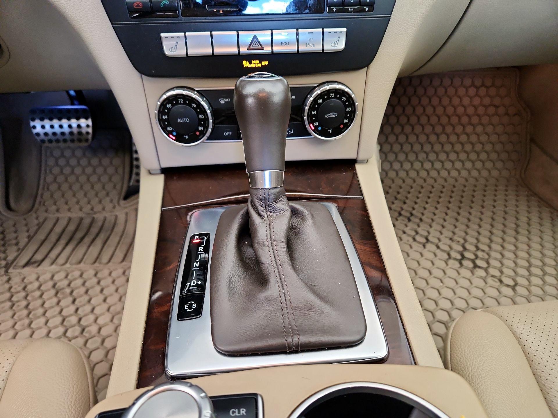 Thumbnail: 2014 Mercedes-Benz C-Class - 18