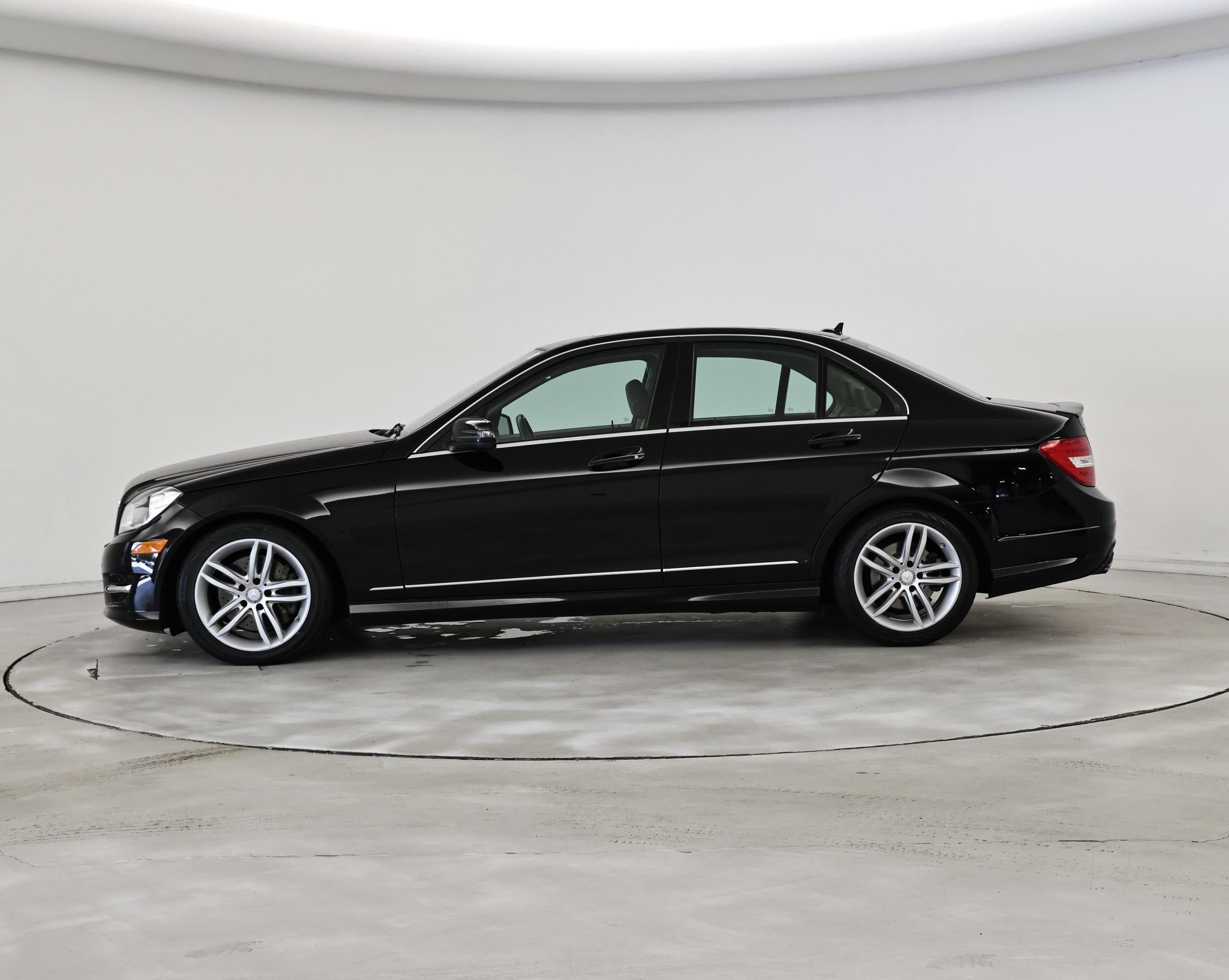 Thumbnail: 2014 Mercedes-Benz C-Class - 3