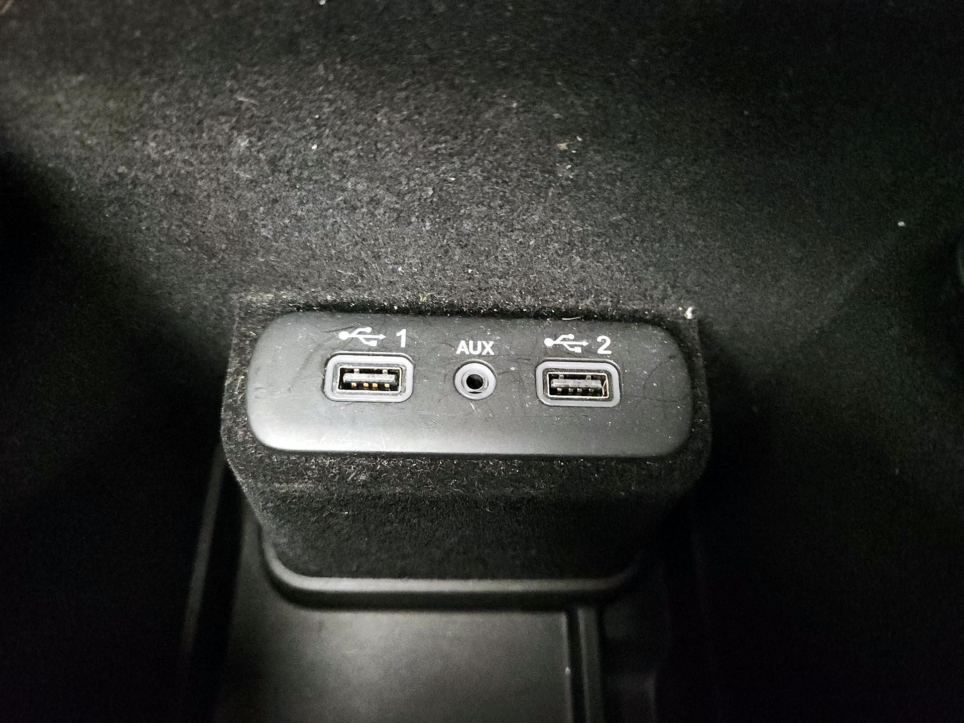 Thumbnail: 2019 Dodge Charger - 18