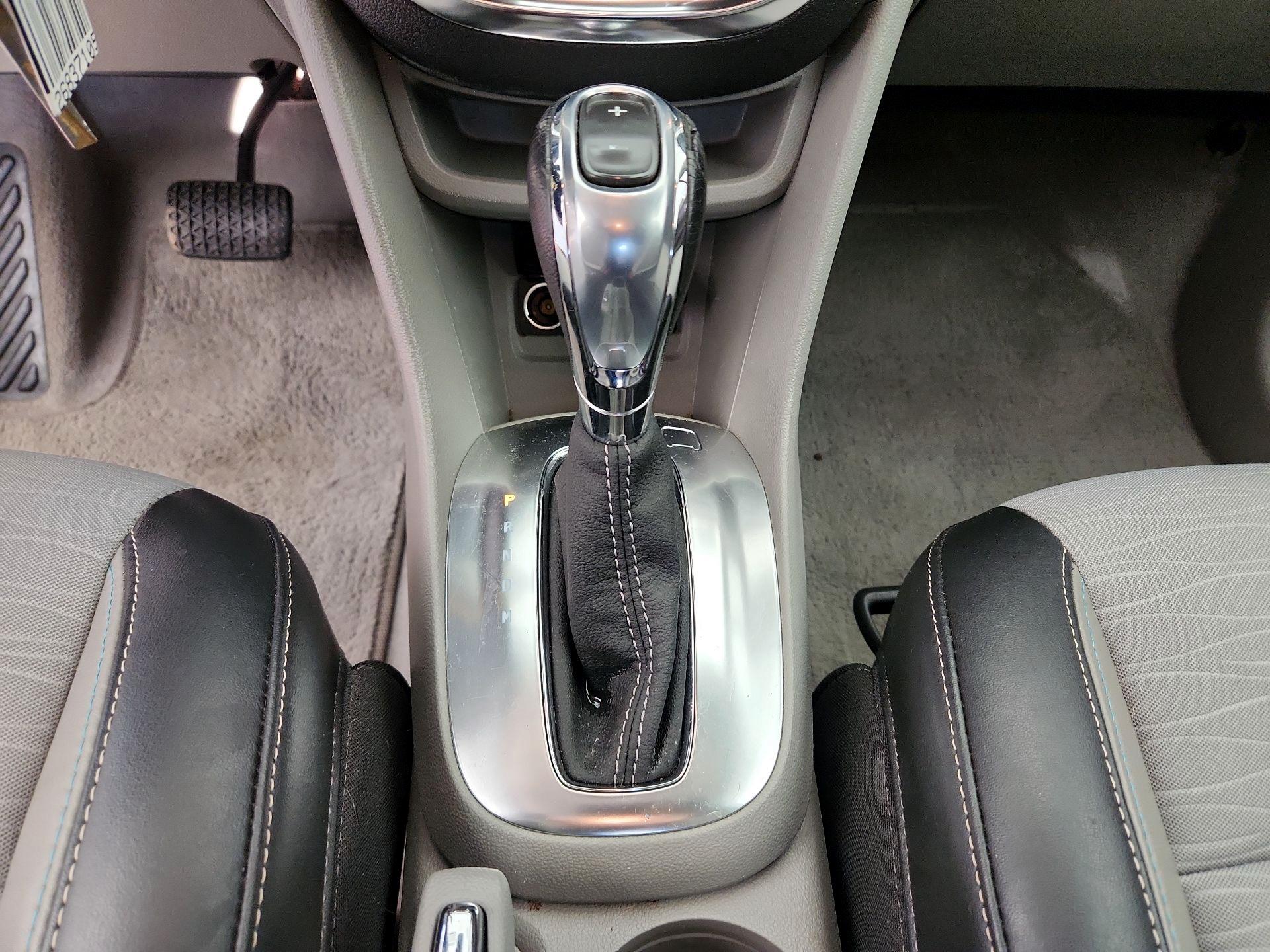 Thumbnail: 2015 Buick Encore - 17