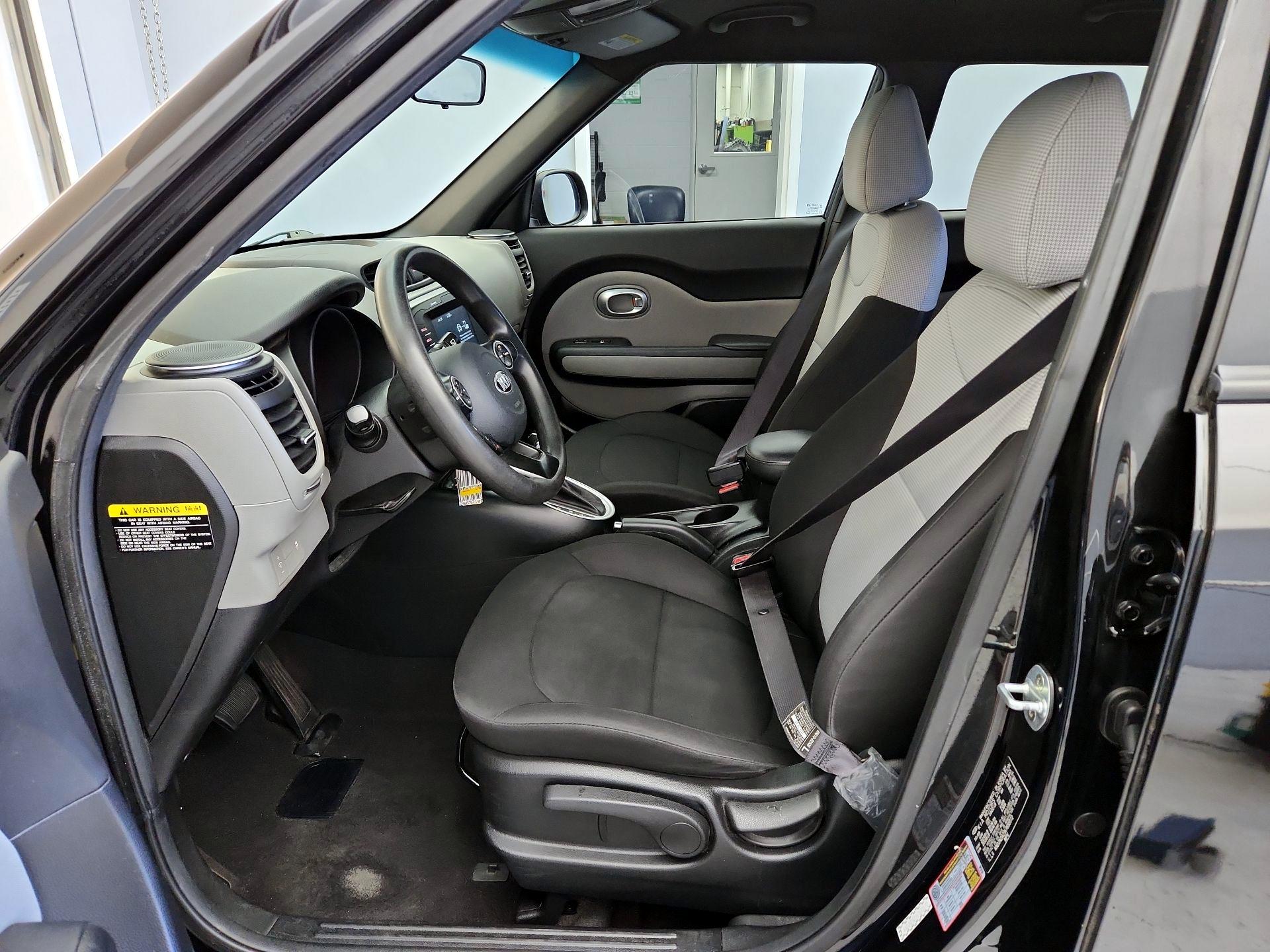 Thumbnail: 2019 Kia Soul - 11