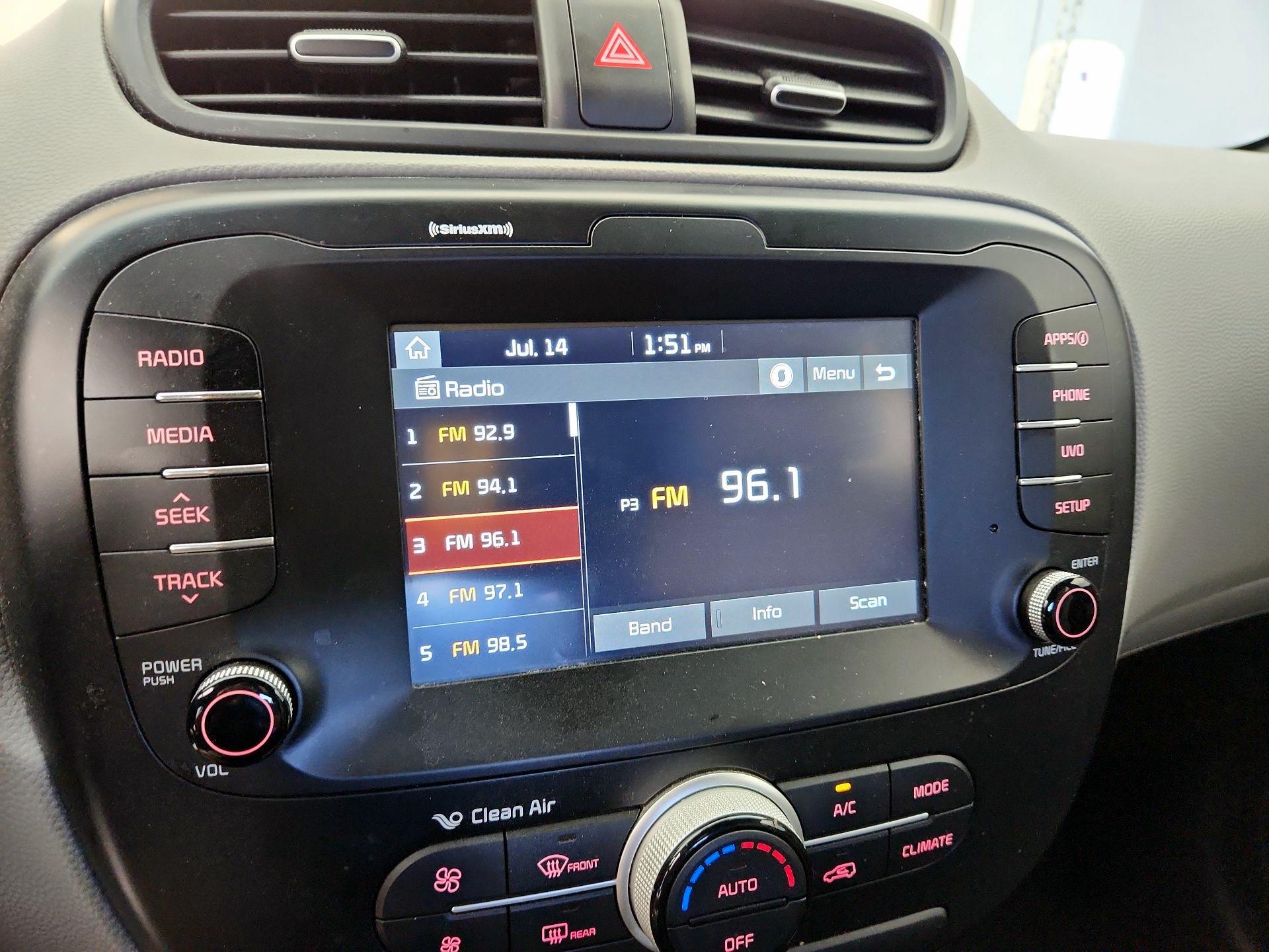Thumbnail: 2019 Kia Soul - 15