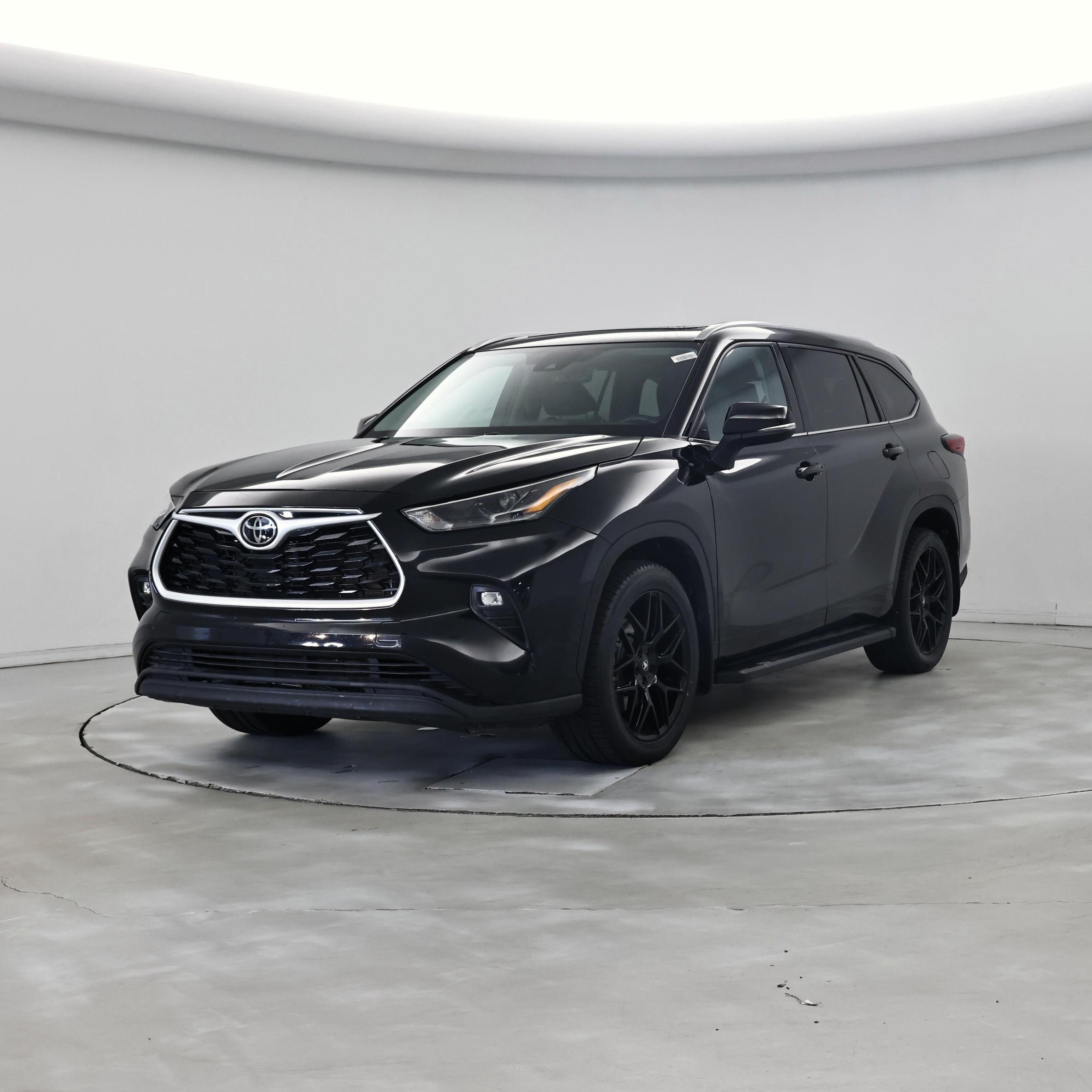Thumbnail: 2022 Toyota Highlander - 4
