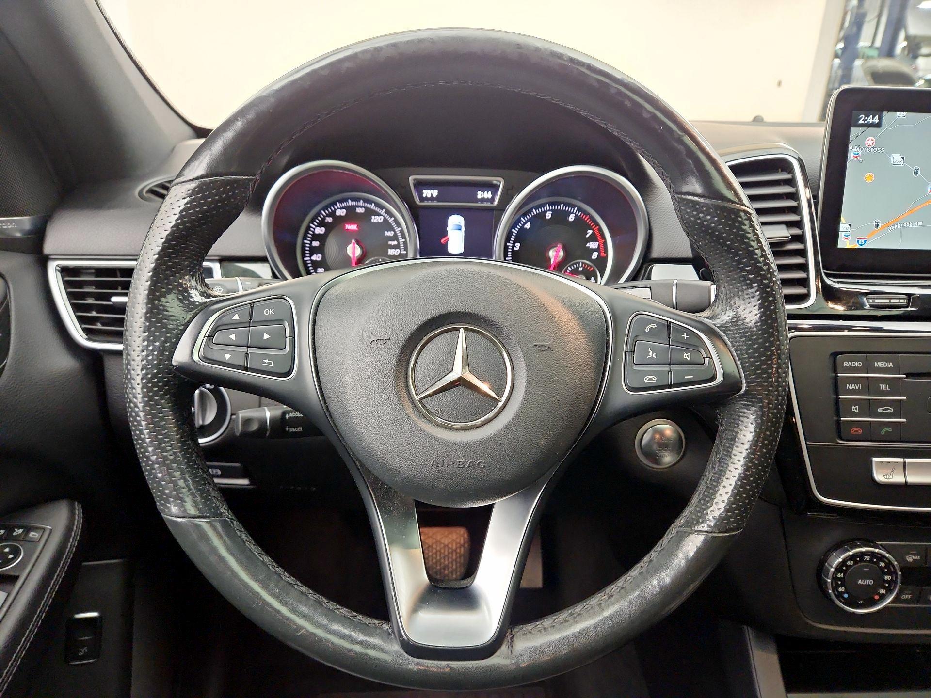 Thumbnail: 2017 Mercedes-Benz GLE - 10