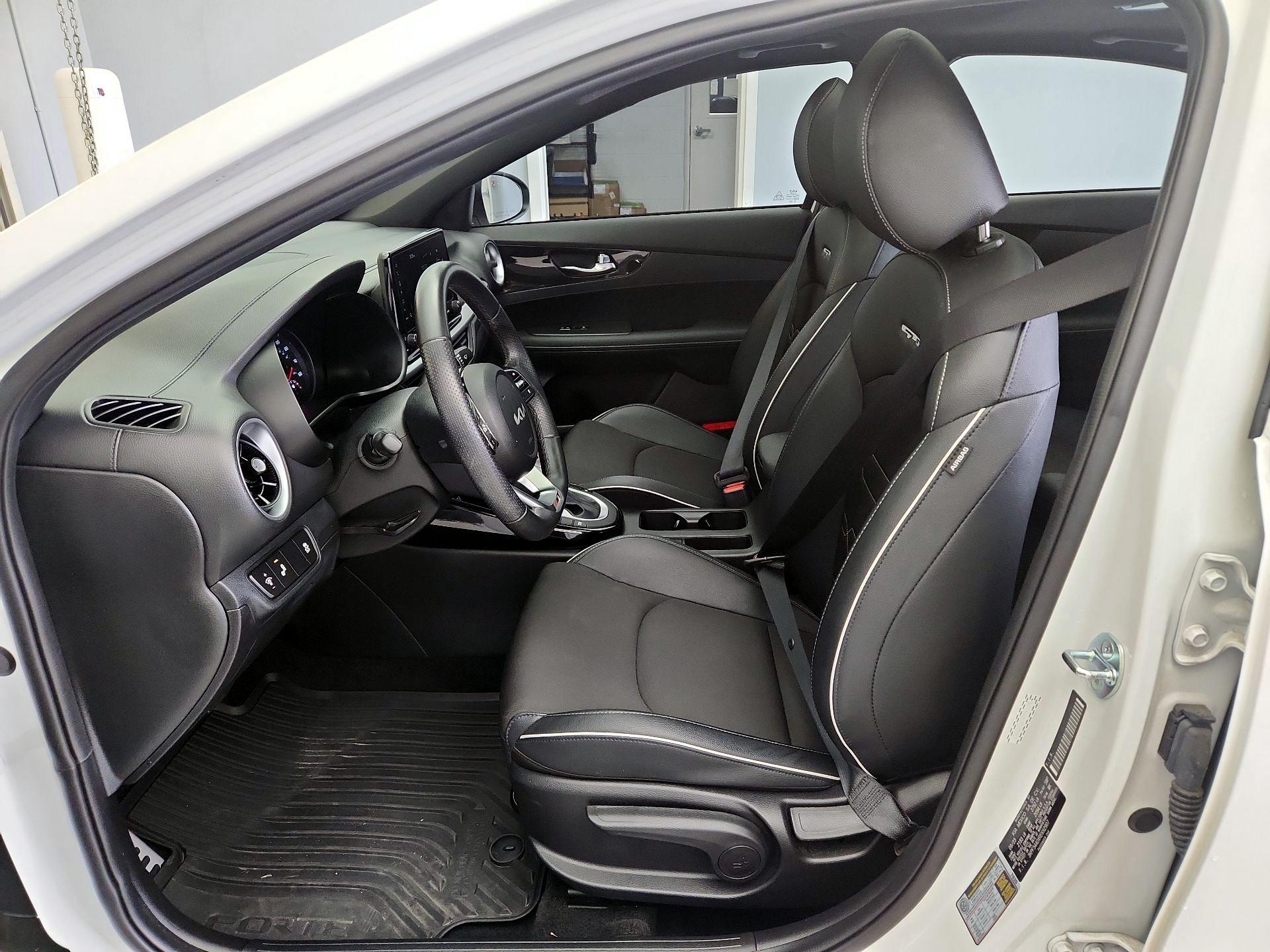 Thumbnail: 2024 Kia Forte - 11
