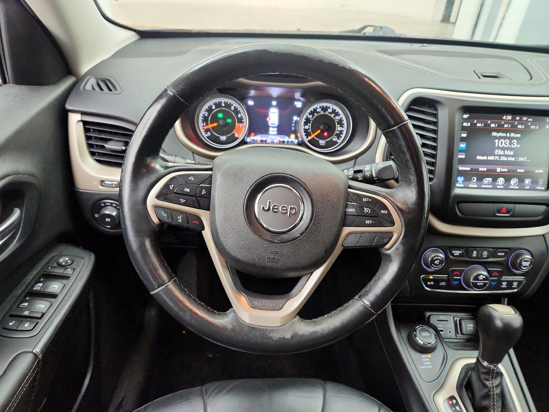Thumbnail: 2015 Jeep Cherokee - 10