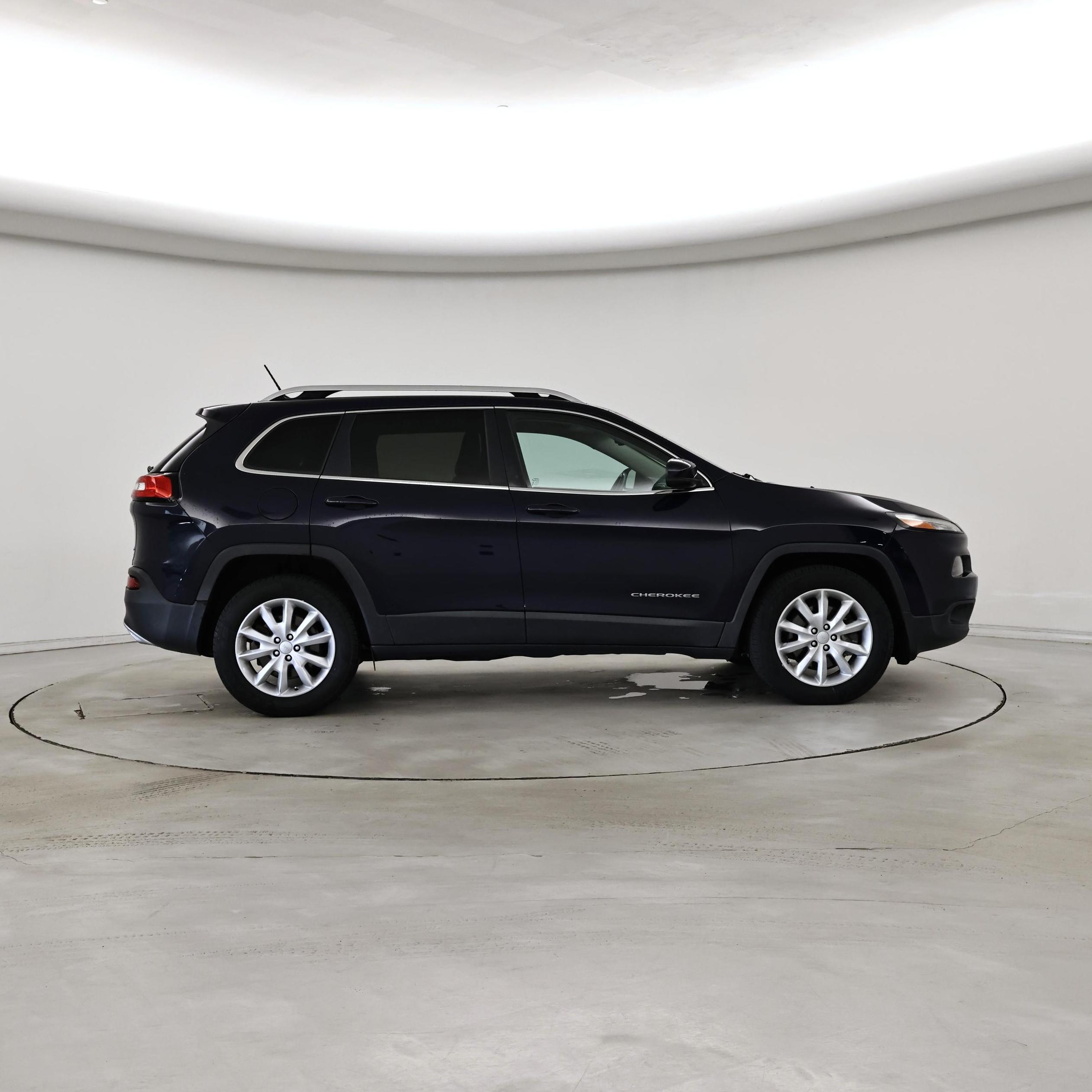 Thumbnail: 2015 Jeep Cherokee - 7