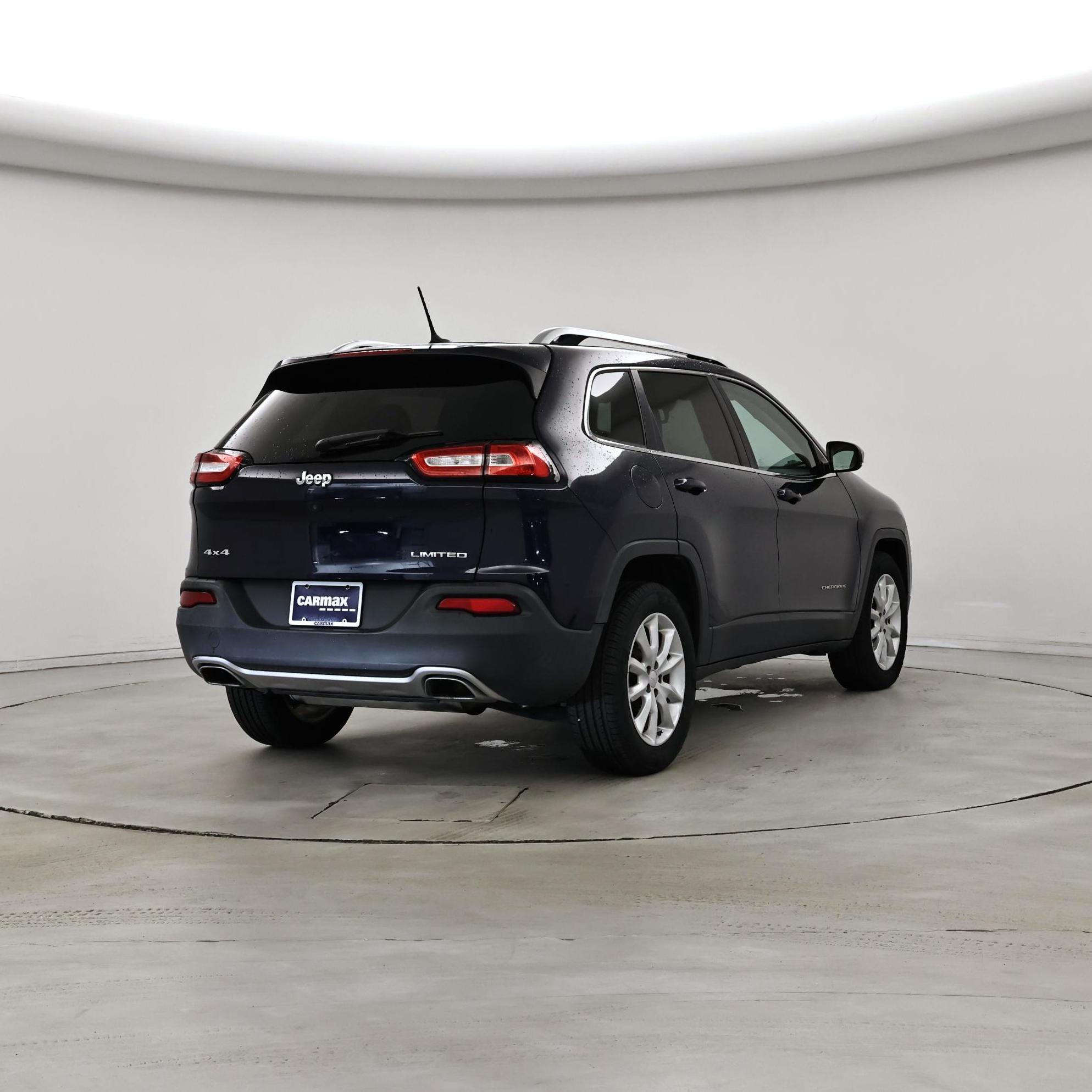 Thumbnail: 2015 Jeep Cherokee - 8
