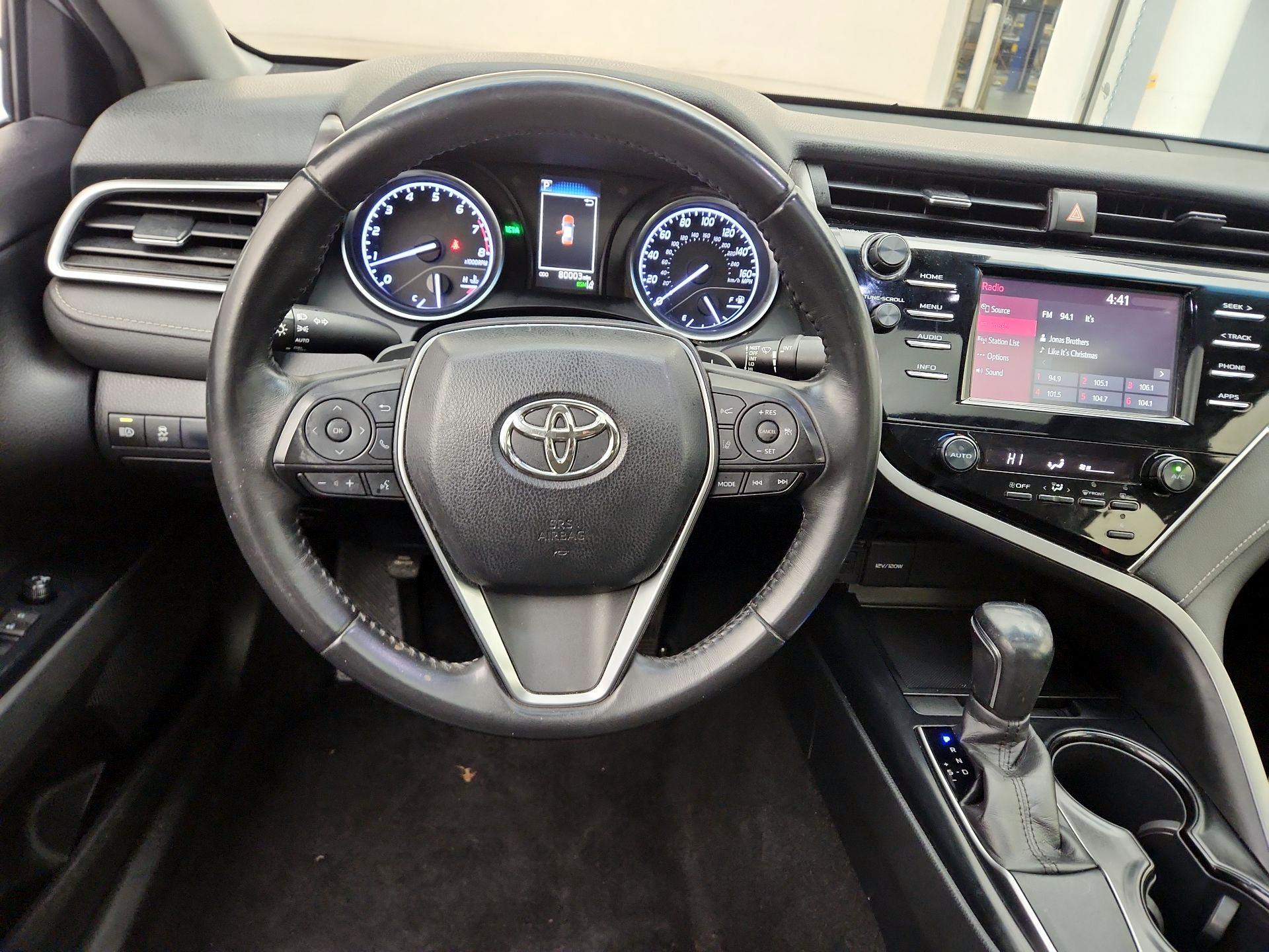 Thumbnail: 2018 Toyota Camry - 10