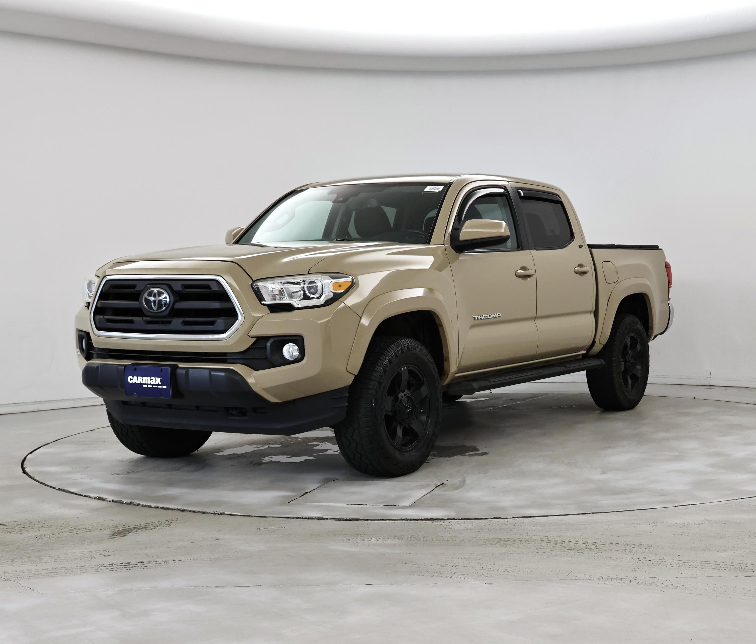 Thumbnail: 2018 Toyota Tacoma - 4