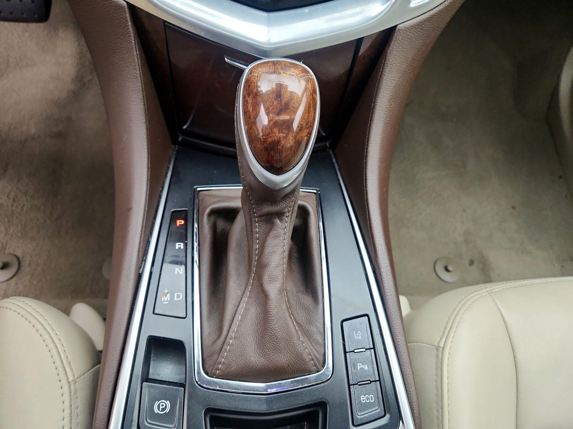Thumbnail: 2014 Cadillac SRX - 18