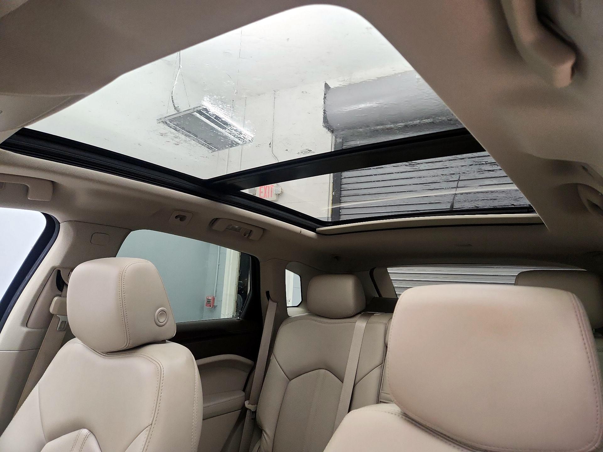 Thumbnail: 2014 Cadillac SRX - 20