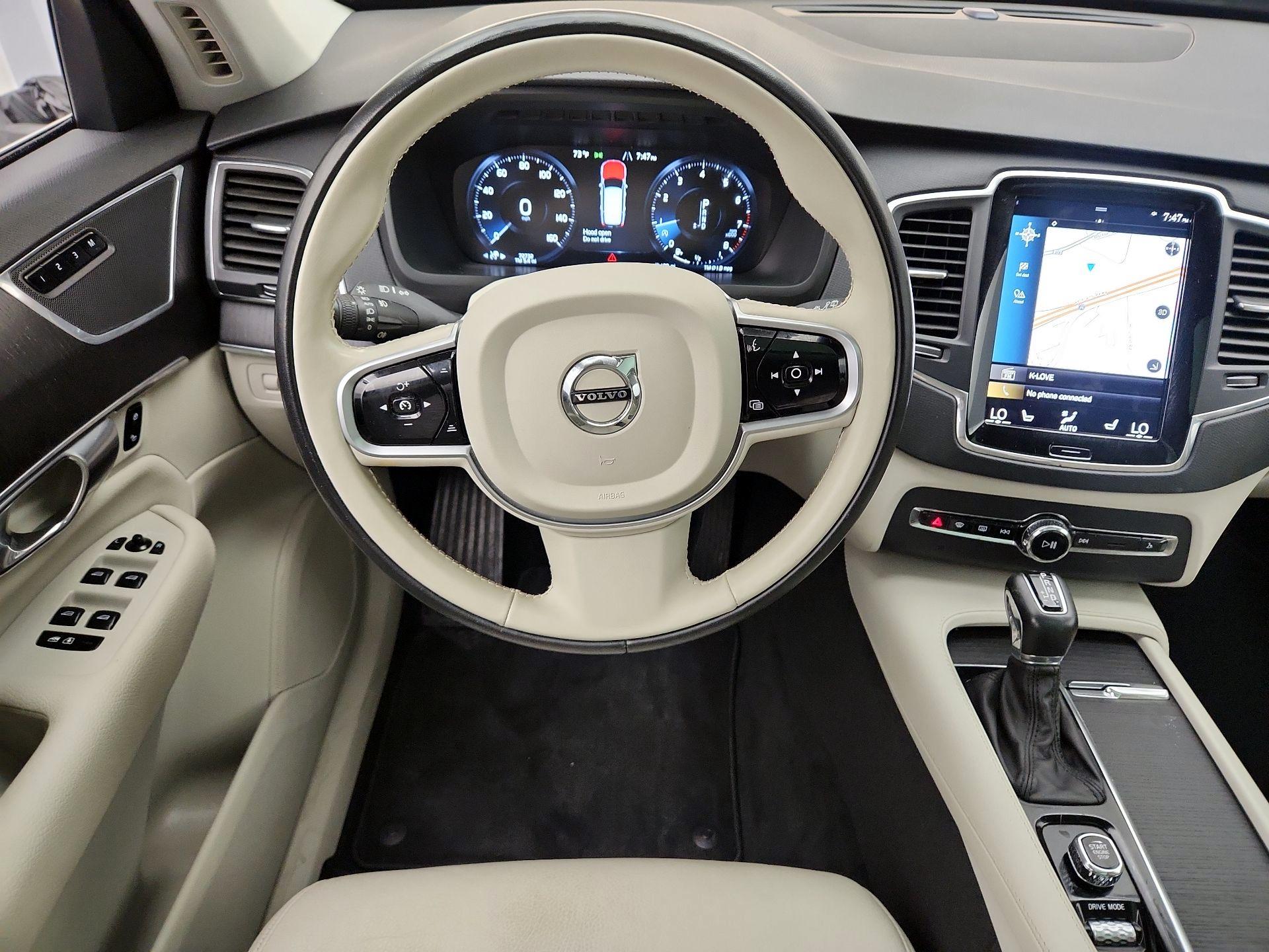 Thumbnail: 2020 Volvo XC90 - 10
