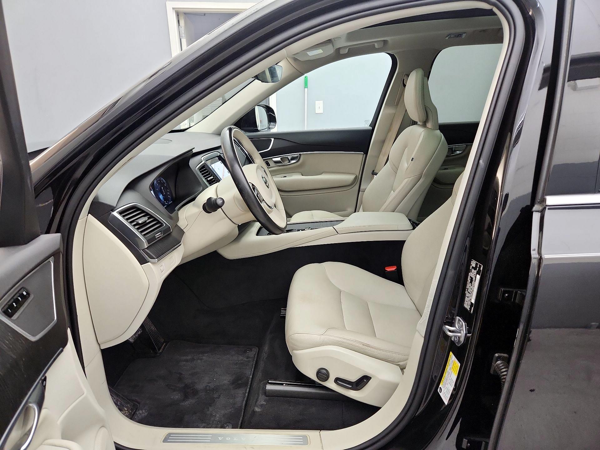 Thumbnail: 2020 Volvo XC90 - 11