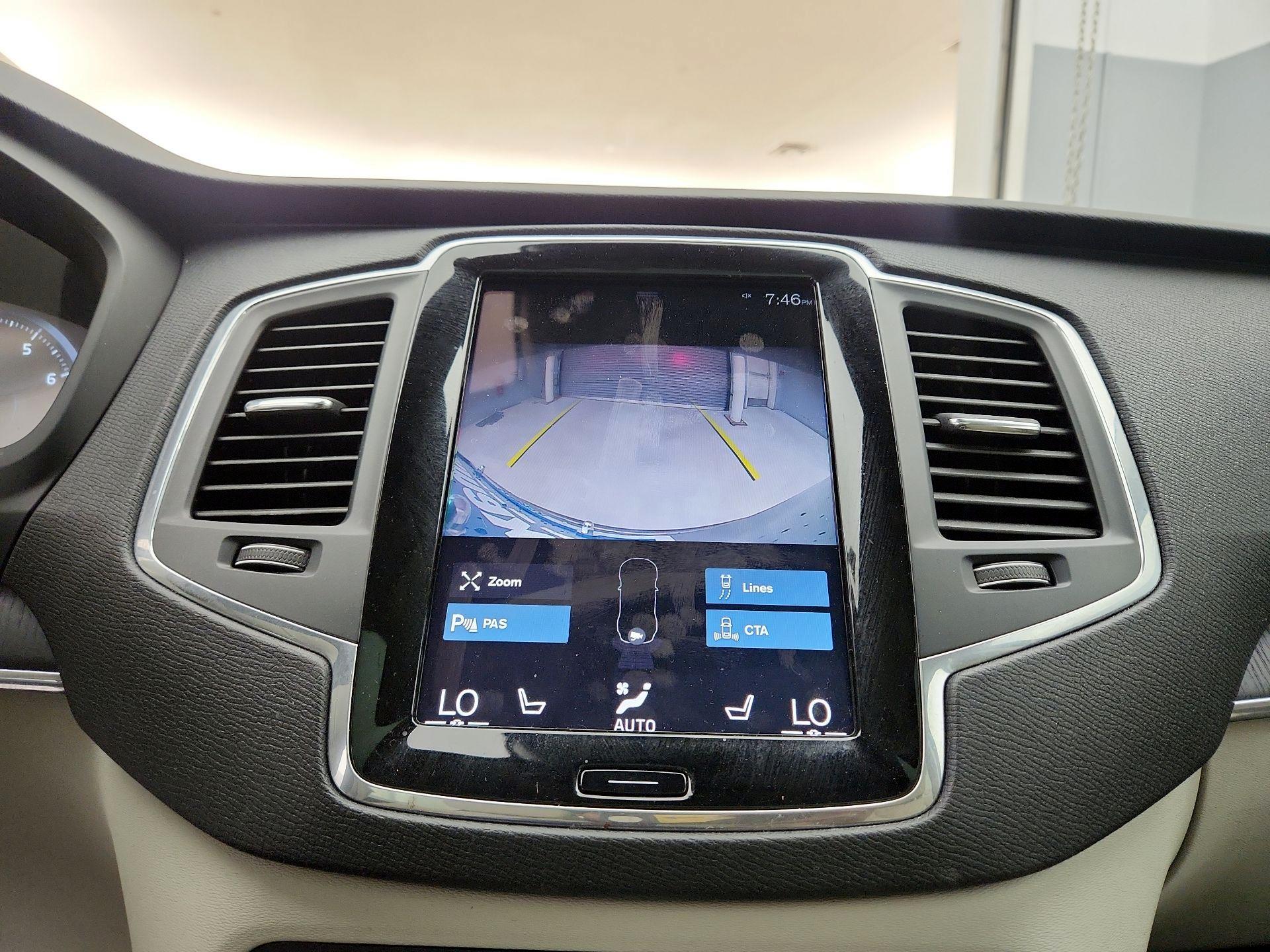 Thumbnail: 2020 Volvo XC90 - 15
