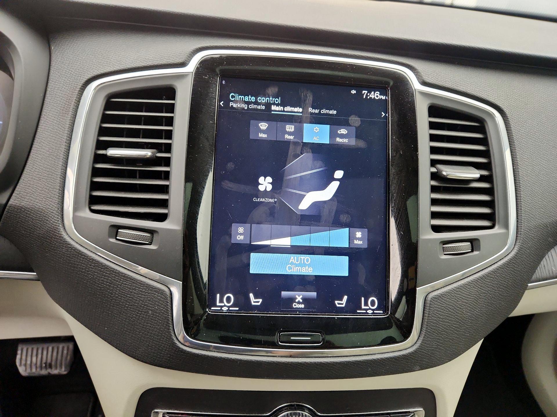 Thumbnail: 2020 Volvo XC90 - 17