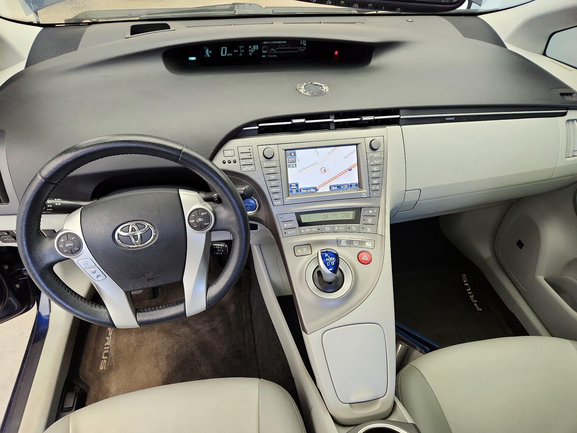 Thumbnail: 2014 Toyota Prius - 9