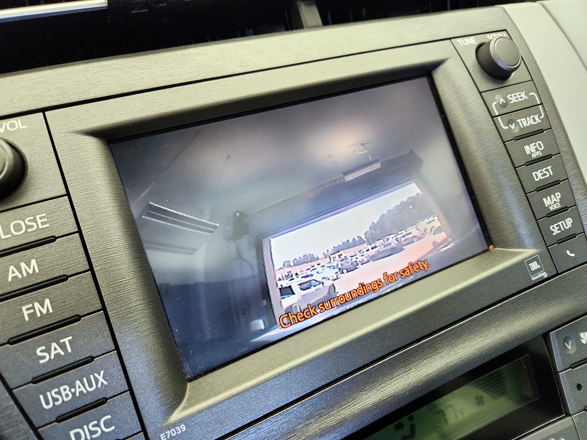 Thumbnail: 2014 Toyota Prius - 15