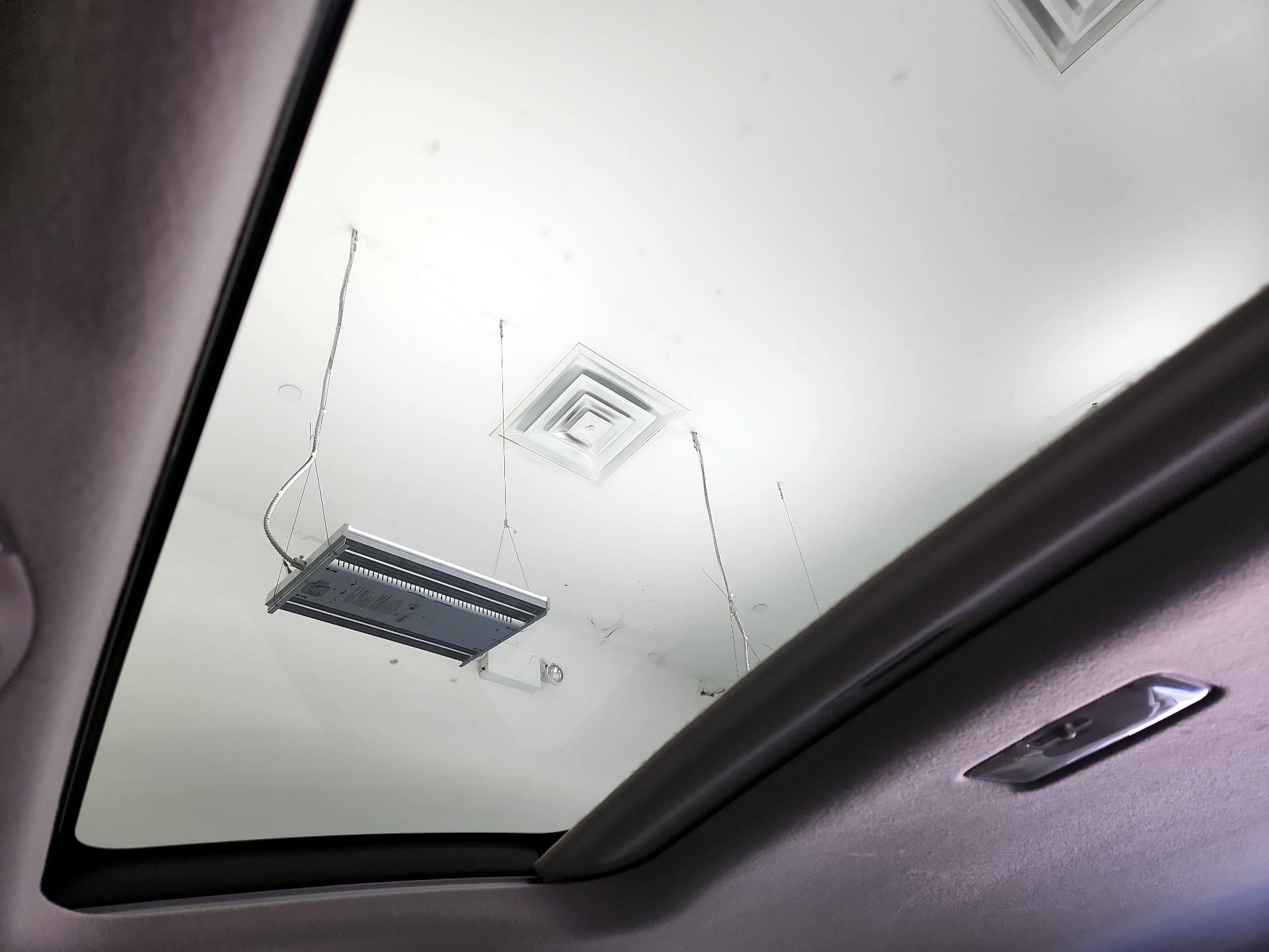 Thumbnail: 2014 Toyota Prius - 20