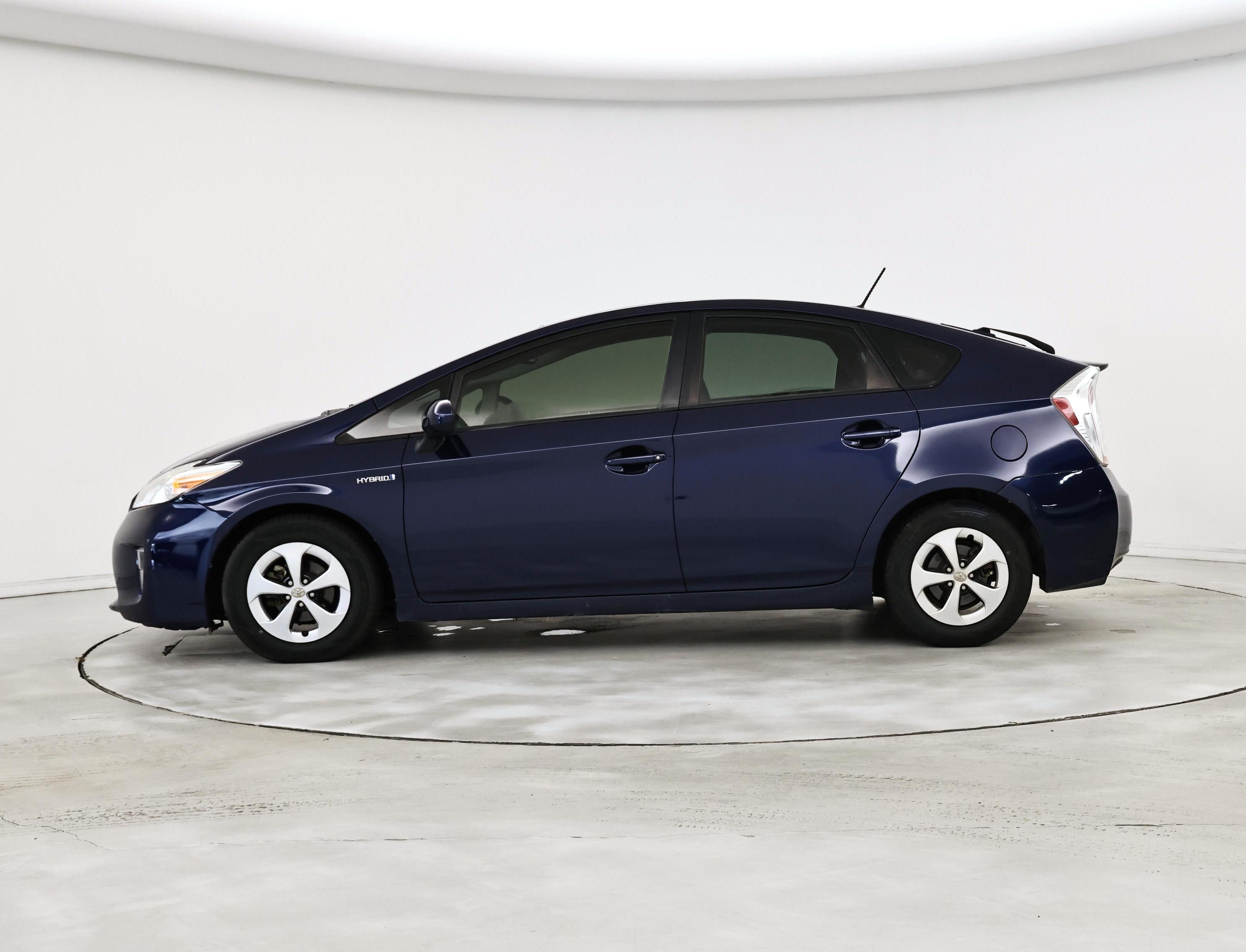 Thumbnail: 2014 Toyota Prius - 3