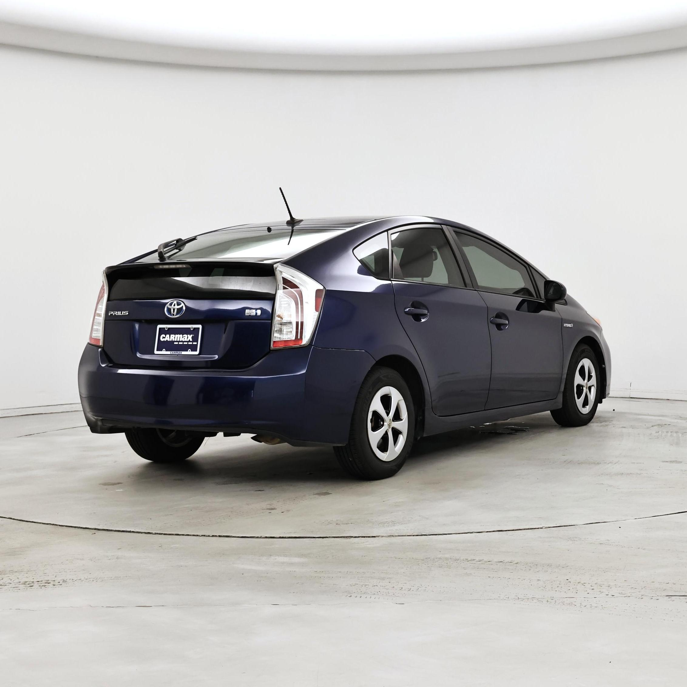 Thumbnail: 2014 Toyota Prius - 8