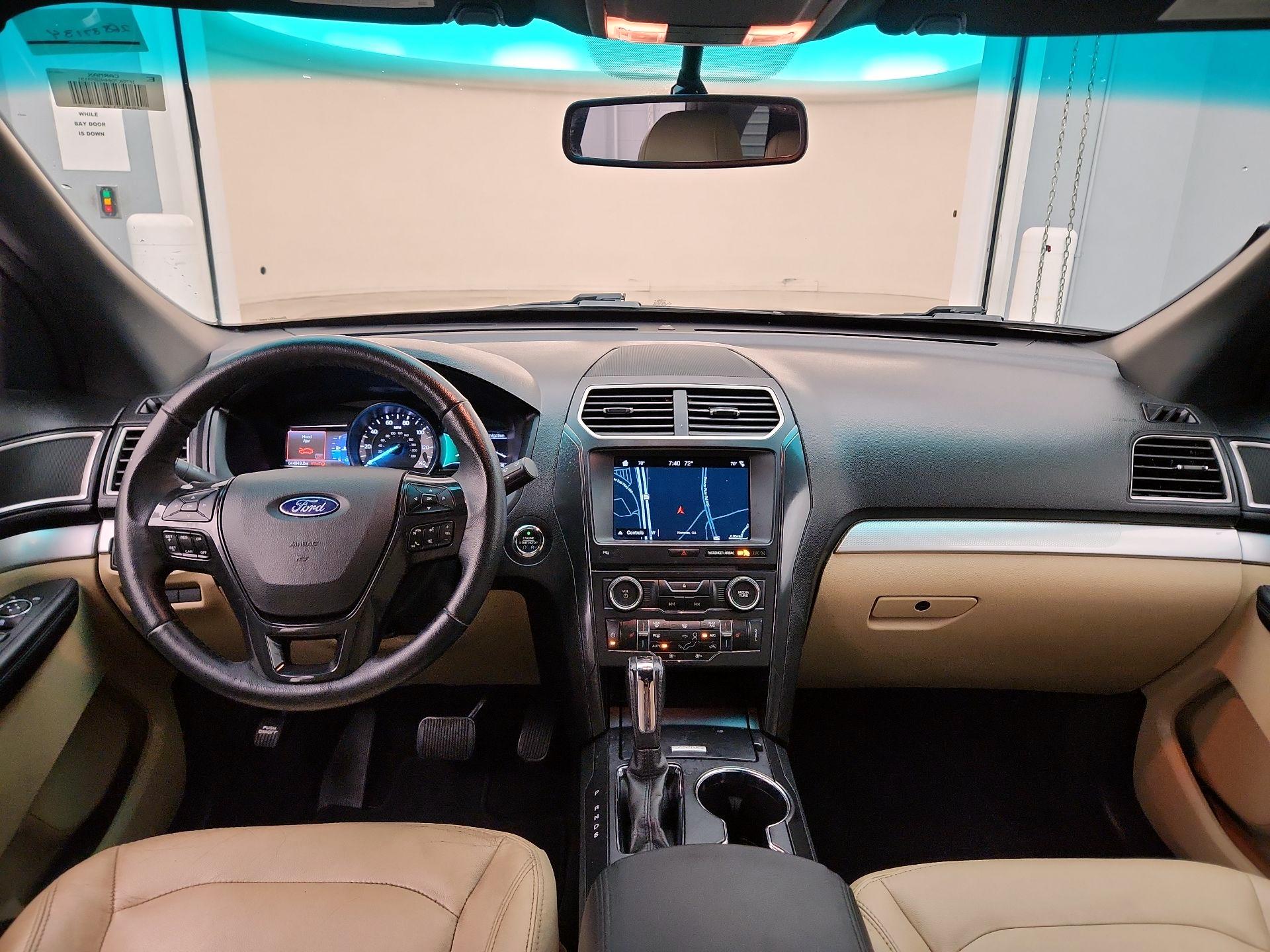 Thumbnail: 2017 Ford Explorer - 9