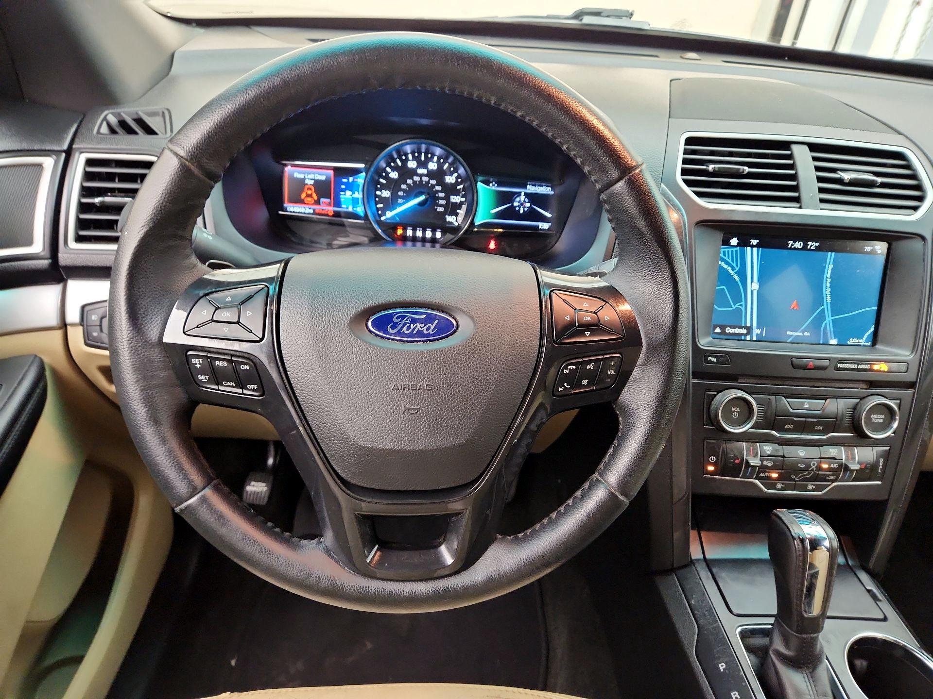 Thumbnail: 2017 Ford Explorer - 10