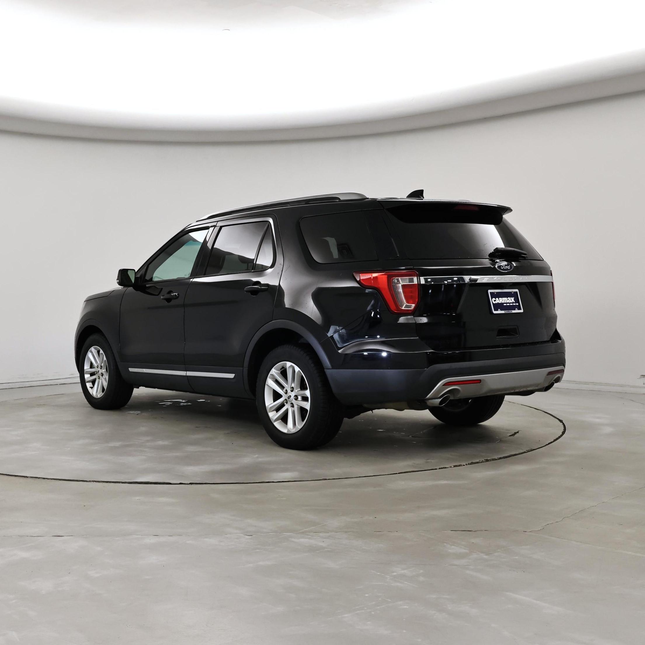 Thumbnail: 2017 Ford Explorer - 2