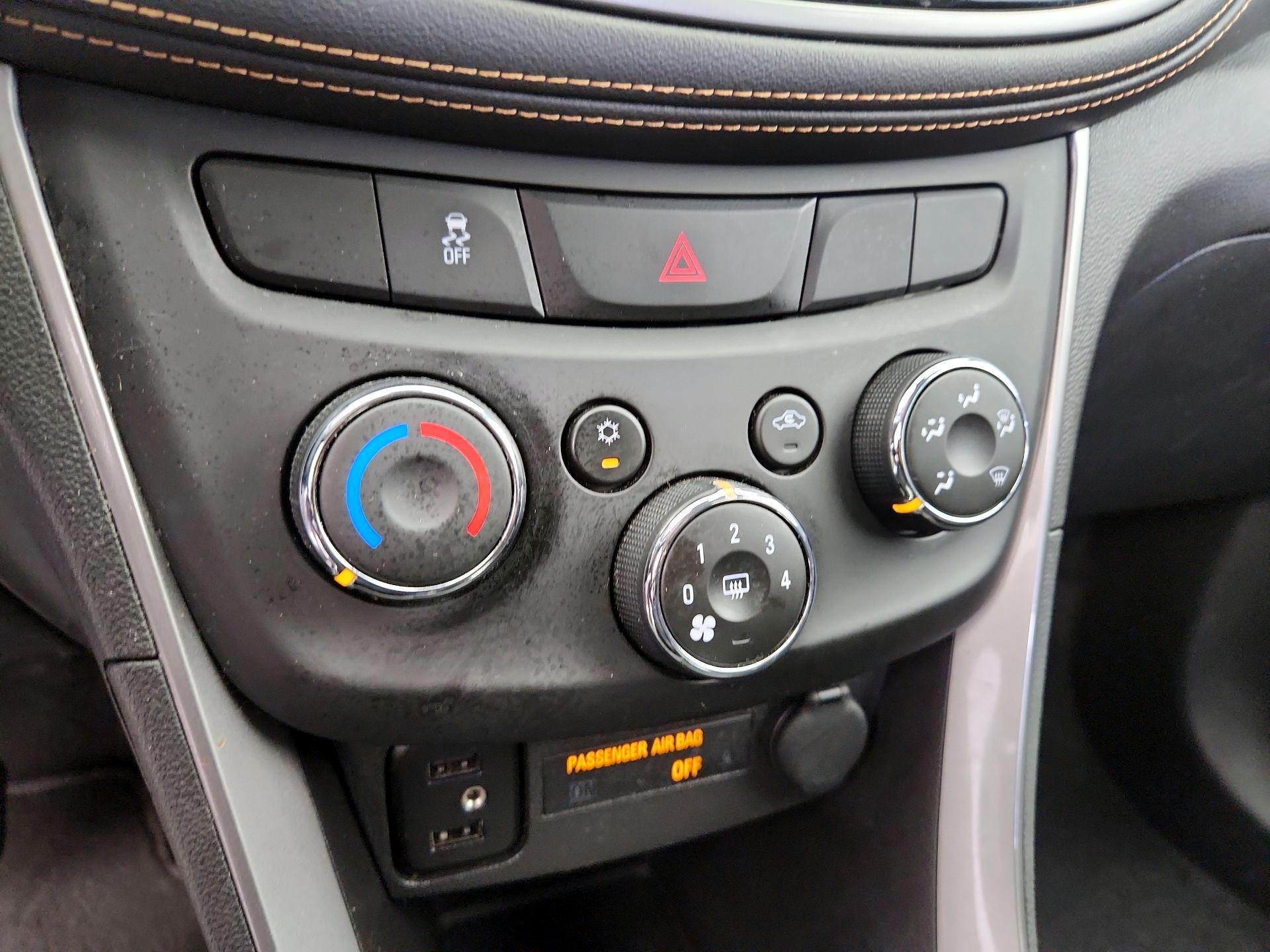 Thumbnail: 2018 Chevrolet Trax - 16