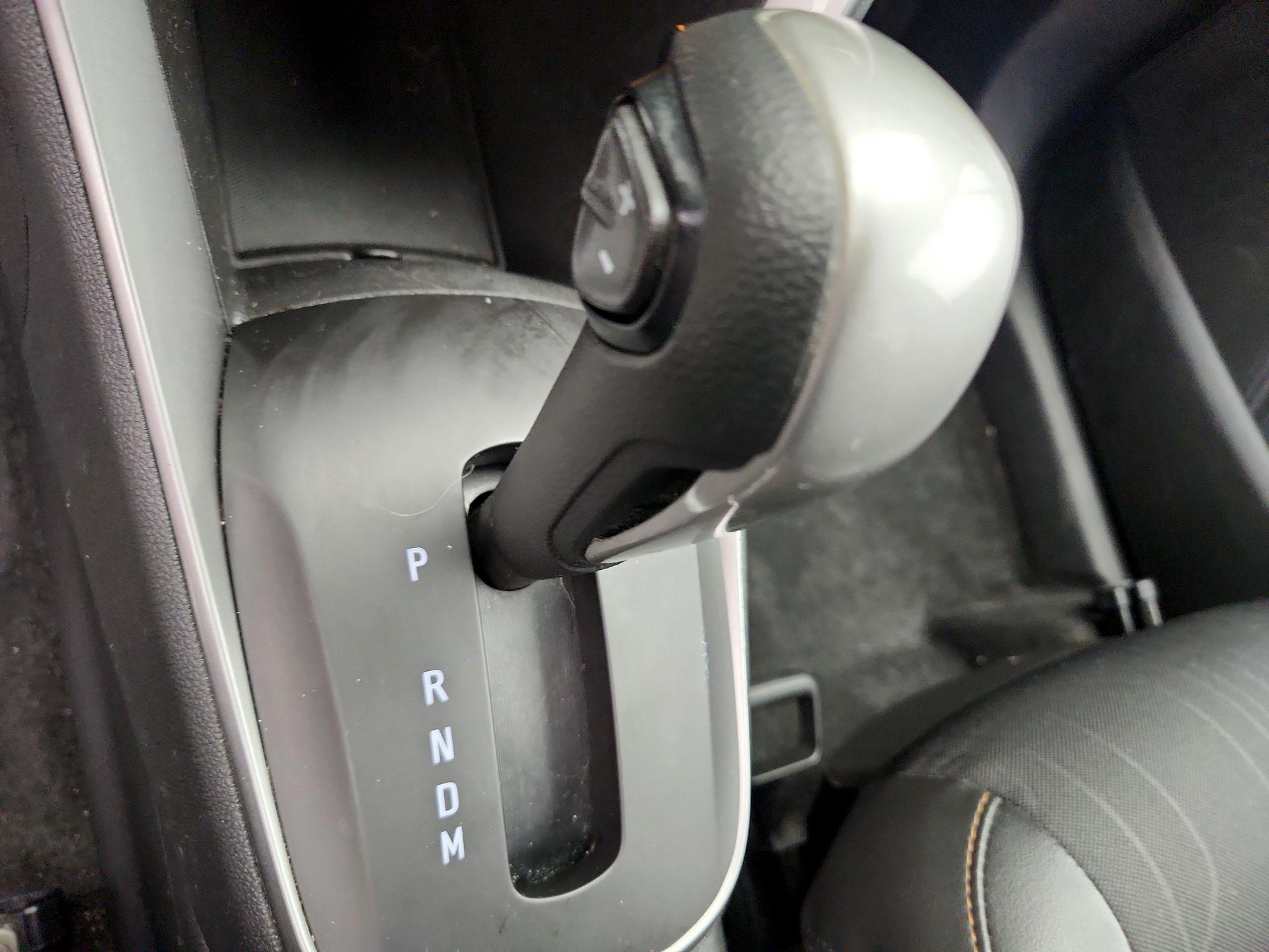 Thumbnail: 2018 Chevrolet Trax - 17
