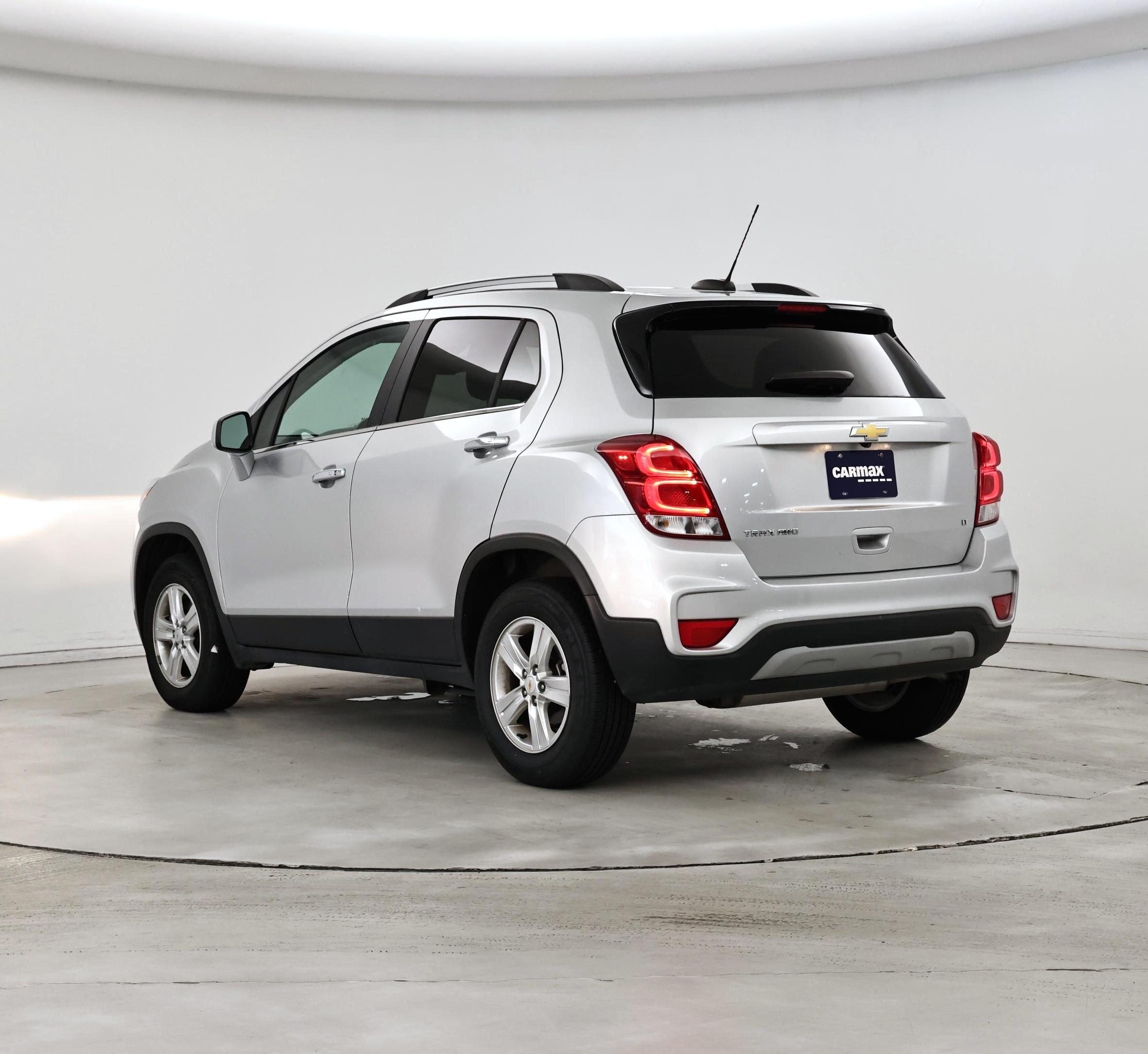 Thumbnail: 2018 Chevrolet Trax - 2