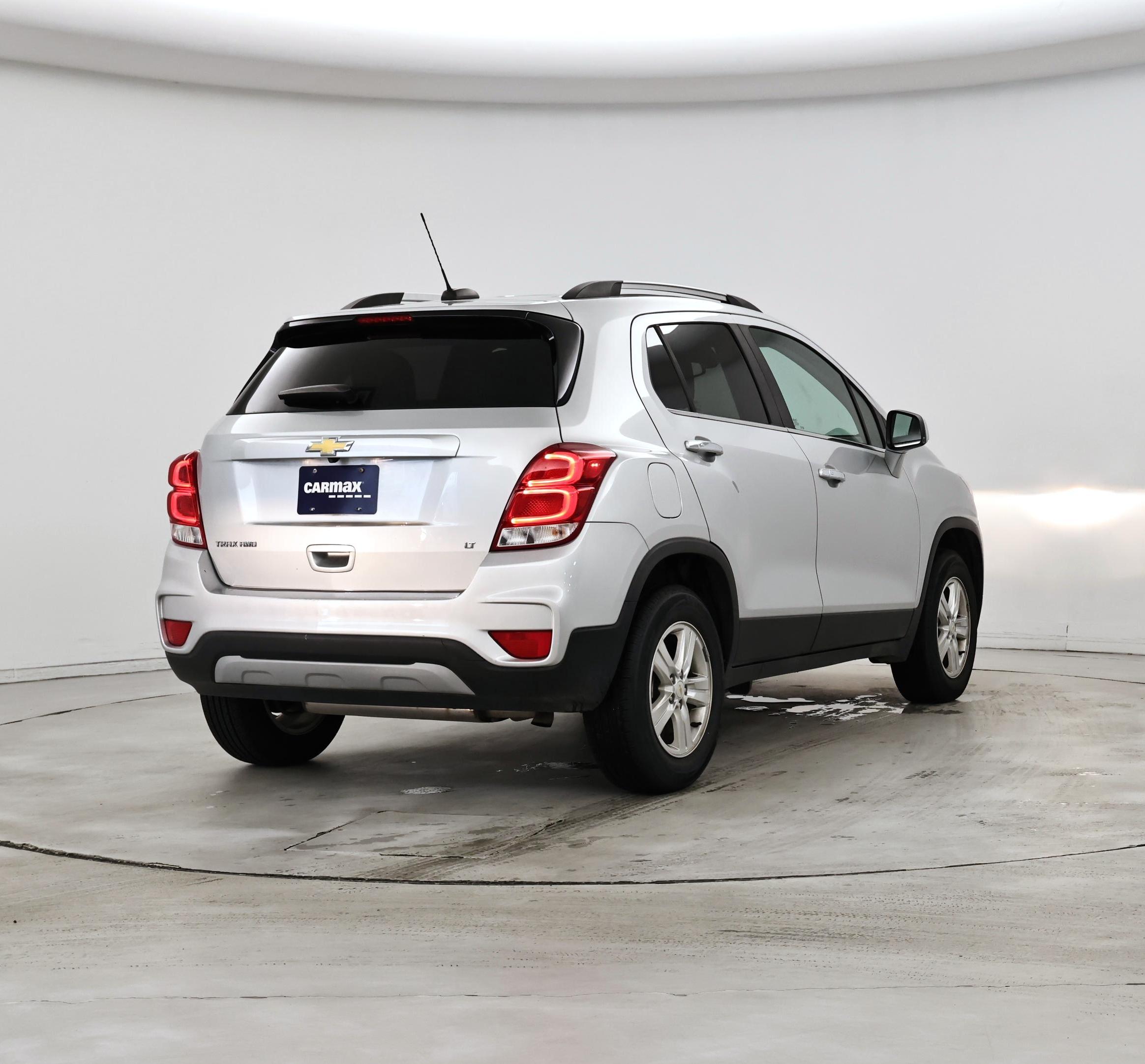 Thumbnail: 2018 Chevrolet Trax - 8