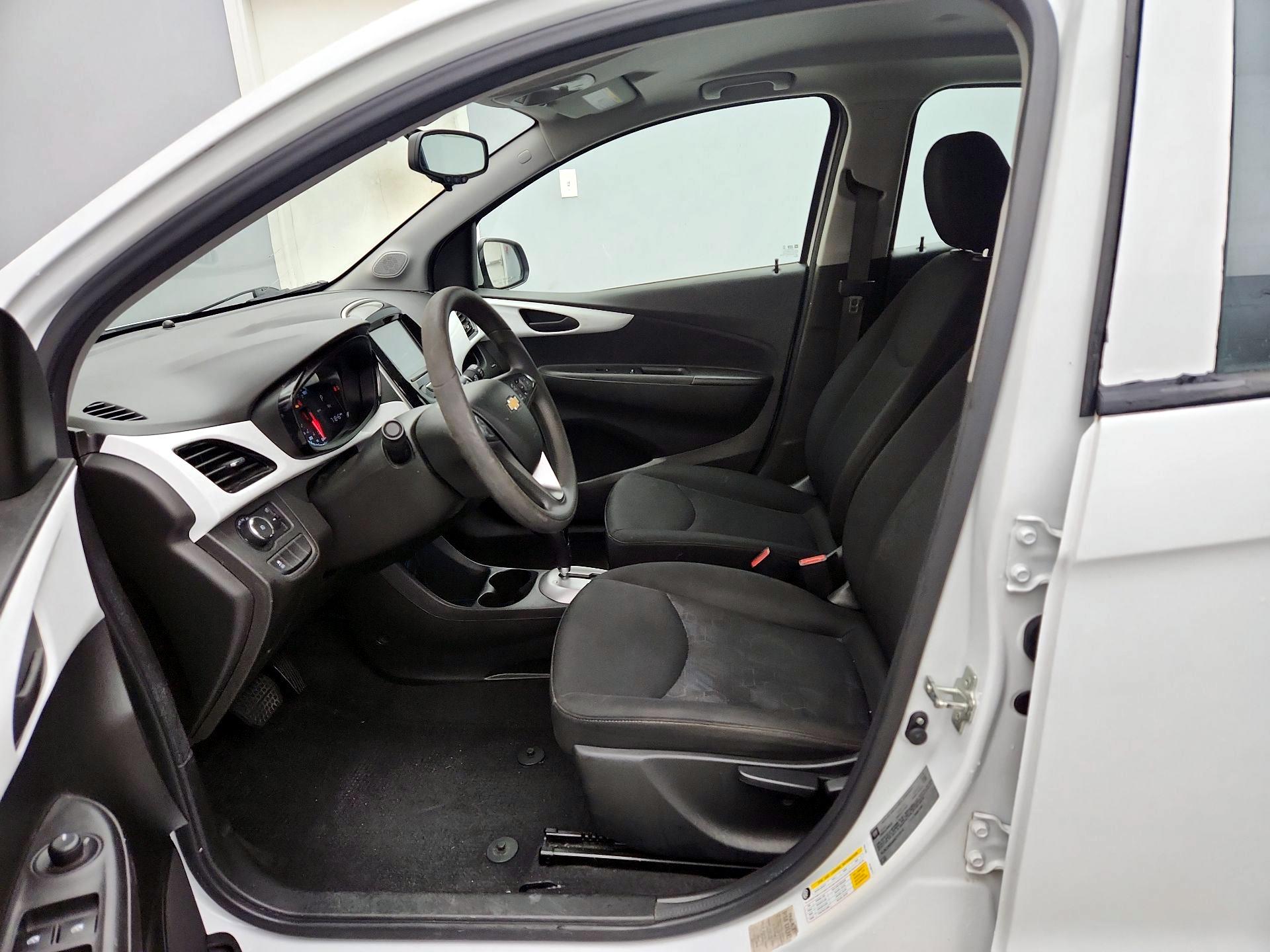 Thumbnail: 2017 Chevrolet Spark - 11