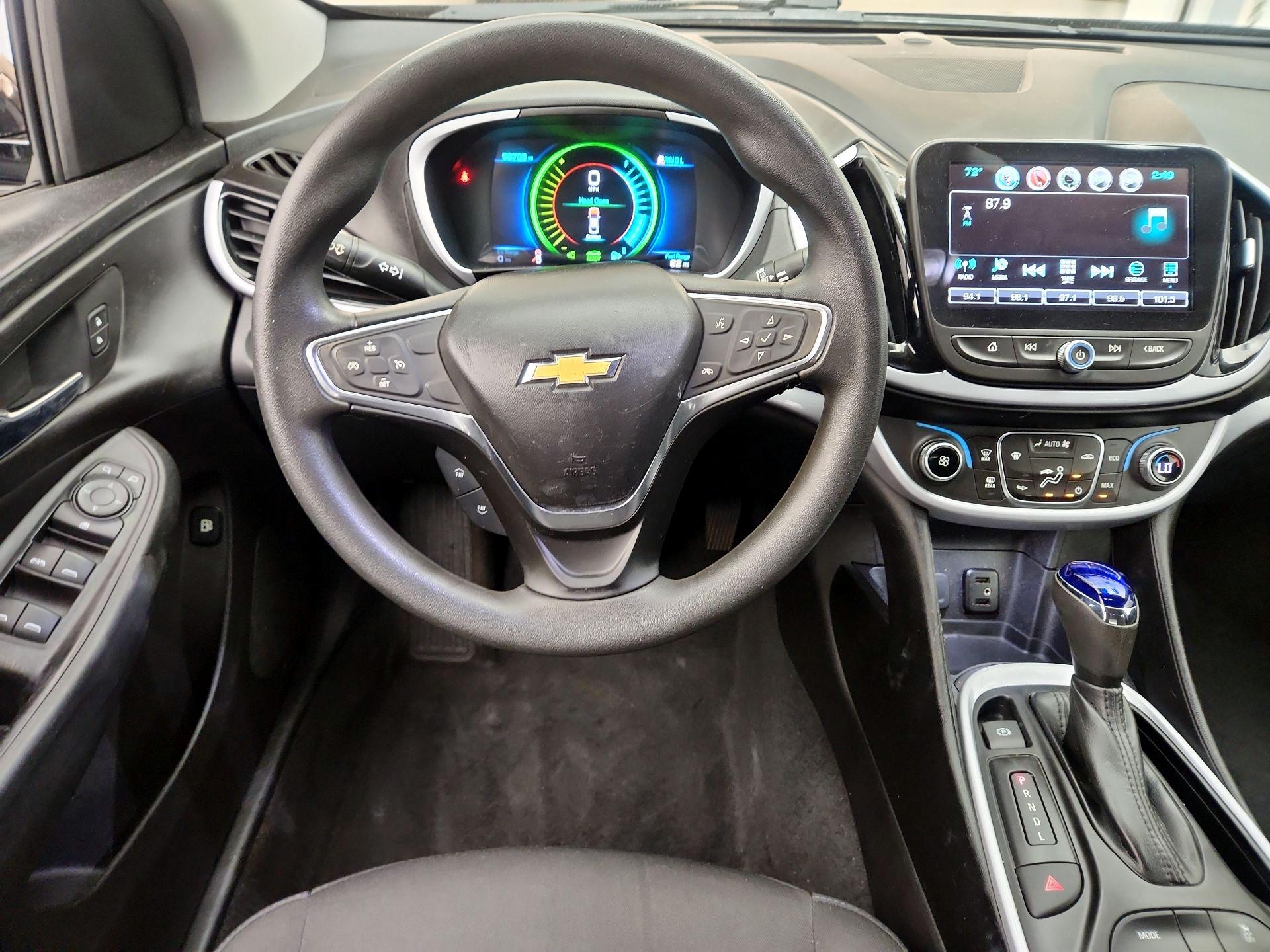Thumbnail: 2018 Chevrolet Volt - 10