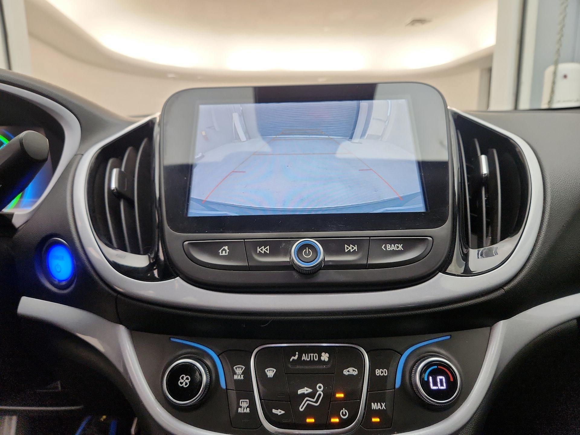 Thumbnail: 2018 Chevrolet Volt - 14