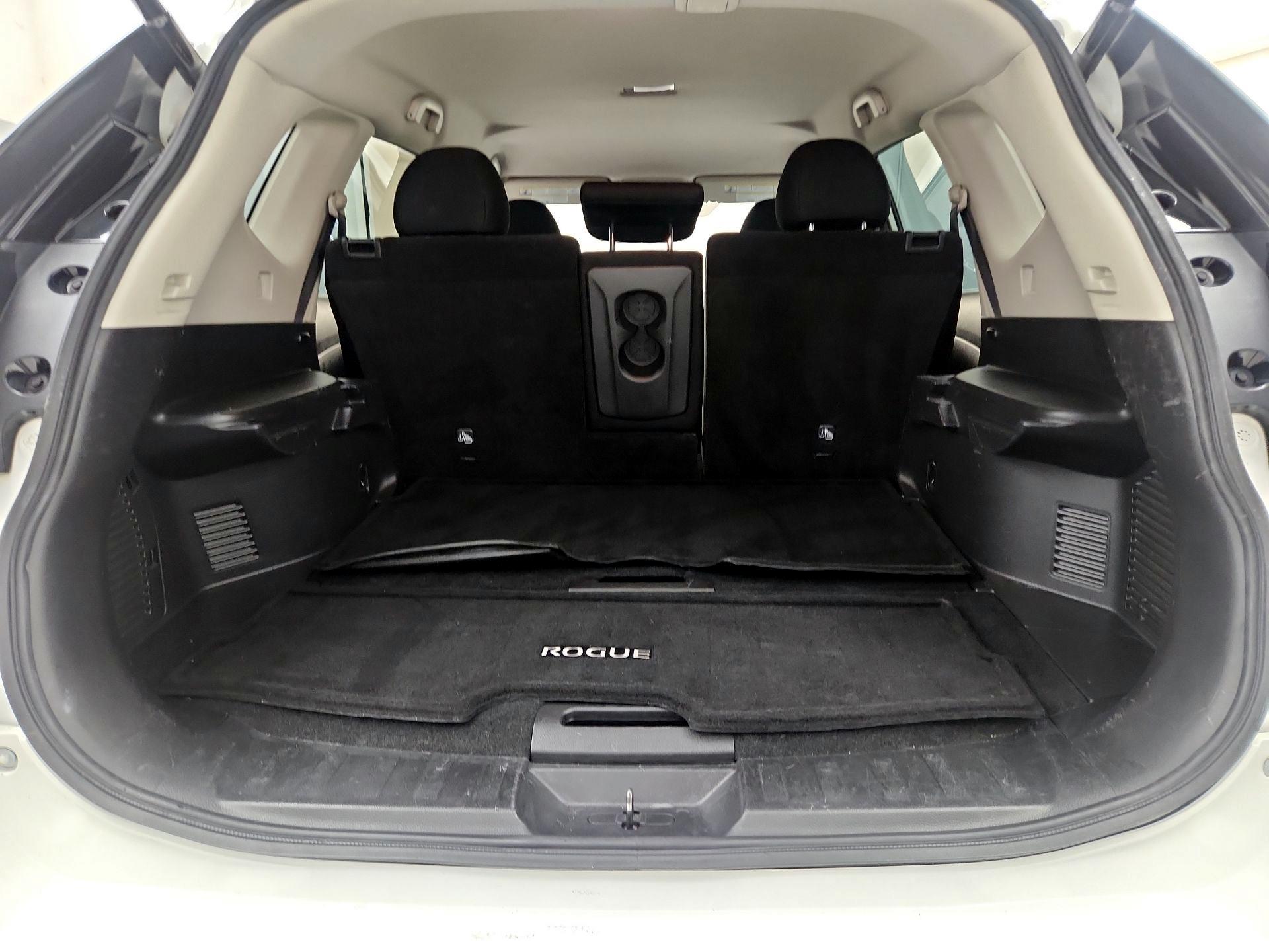 Thumbnail: 2019 Nissan Rogue - 20
