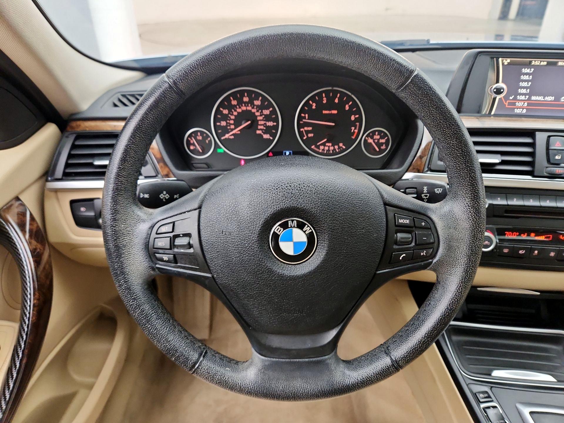 Thumbnail: 2014 BMW 3 Series - 10