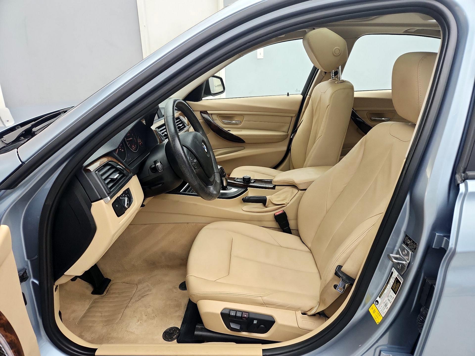 Thumbnail: 2014 BMW 3 Series - 11