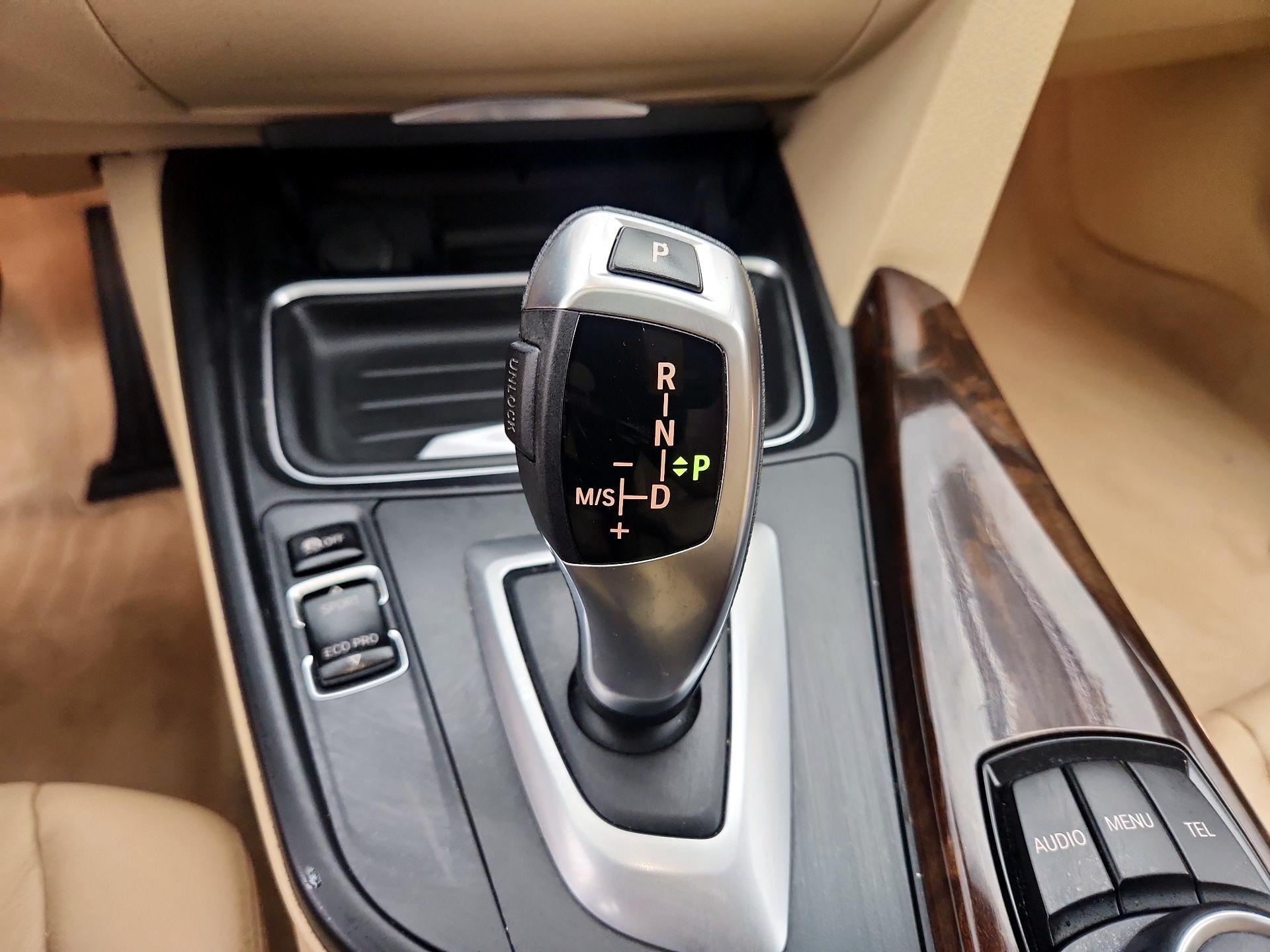 Thumbnail: 2014 BMW 3 Series - 16