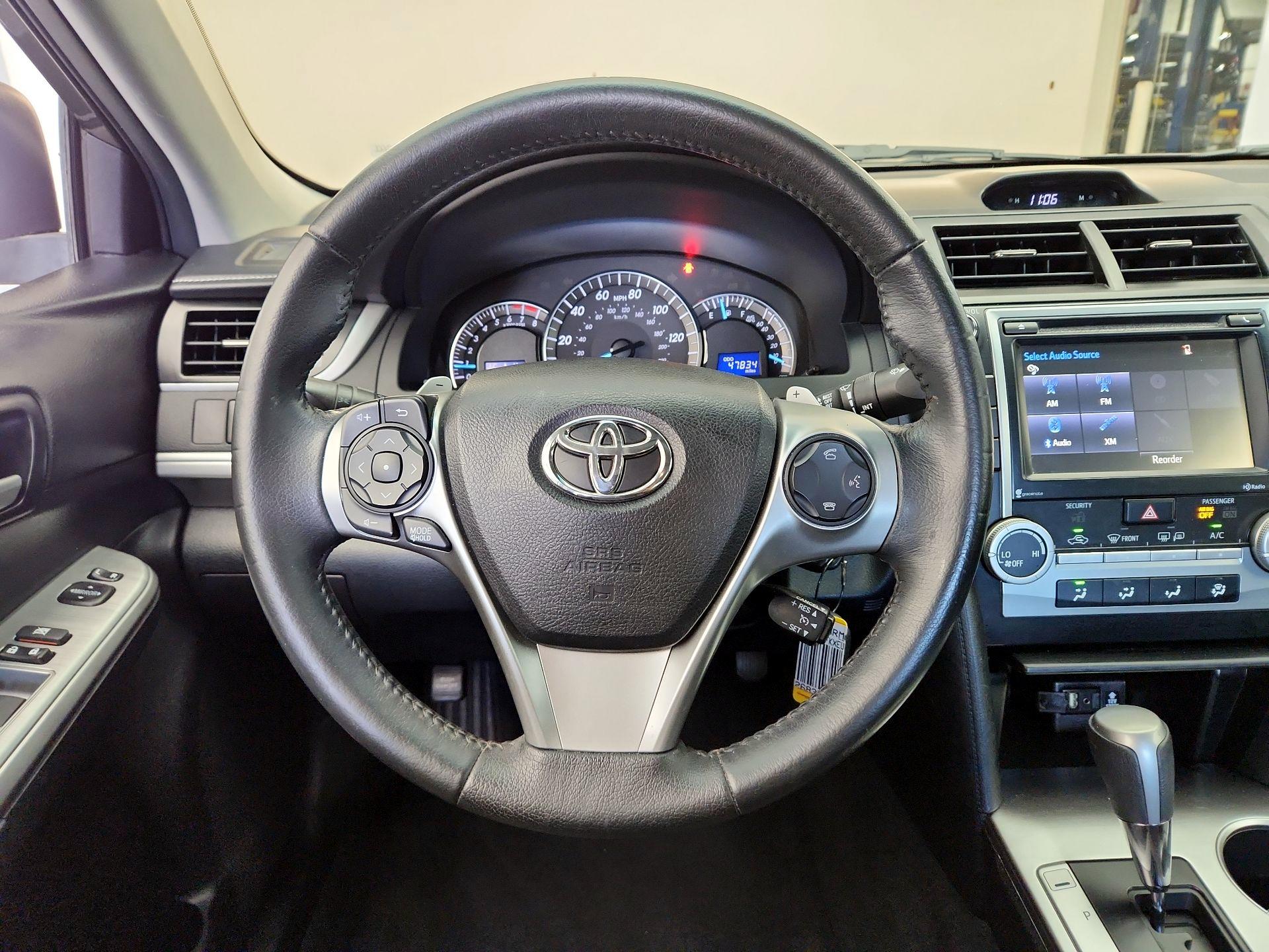 Thumbnail: 2014 Toyota Camry - 10