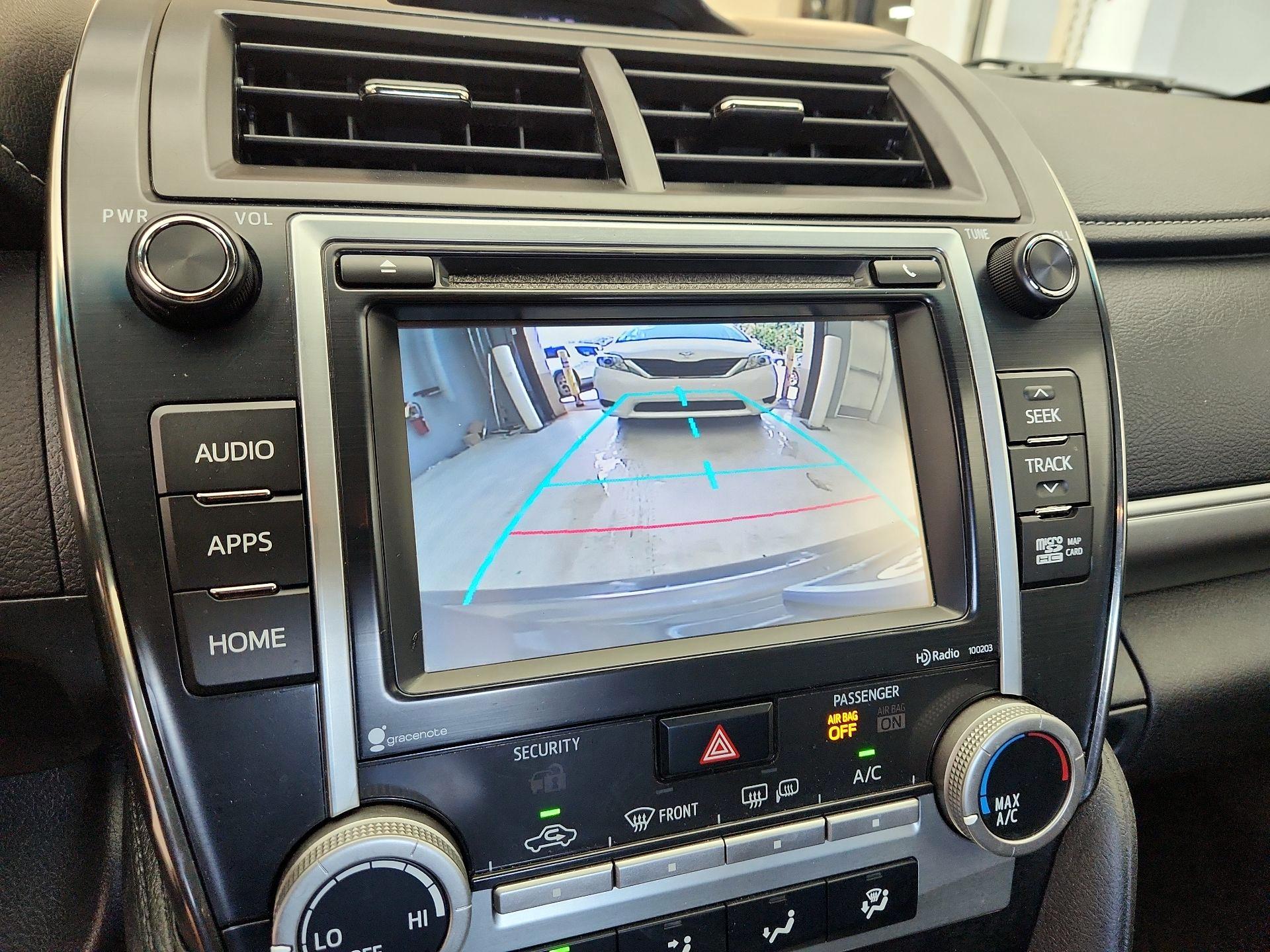 Thumbnail: 2014 Toyota Camry - 14