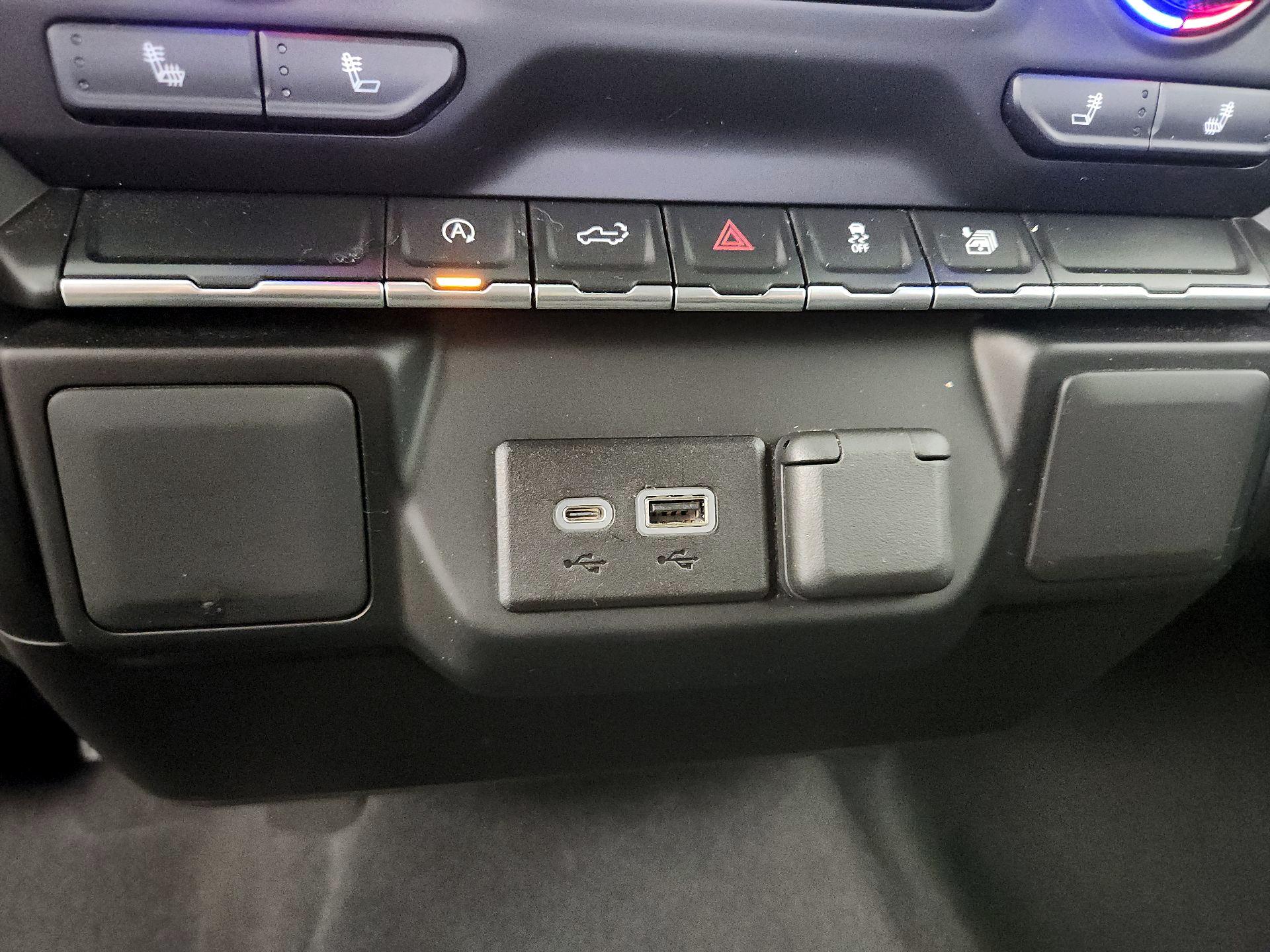 Thumbnail: 2021 Chevrolet Silverado 1500 - 18