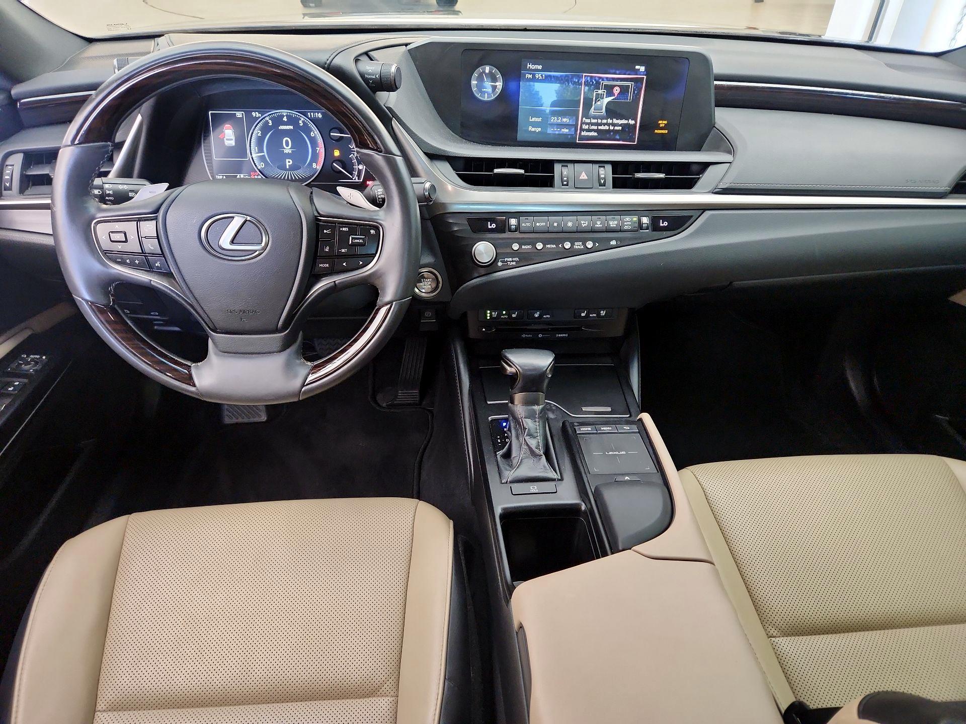 Thumbnail: 2021 Lexus ES - 9