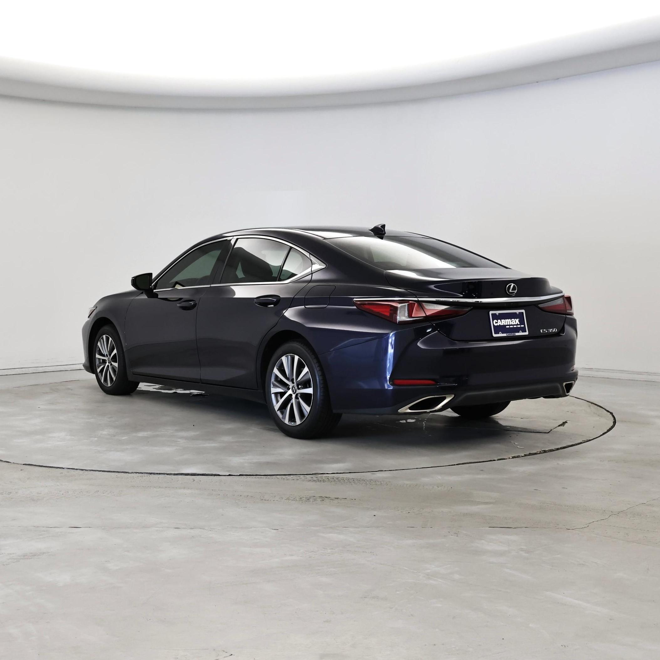 Thumbnail: 2021 Lexus ES - 2