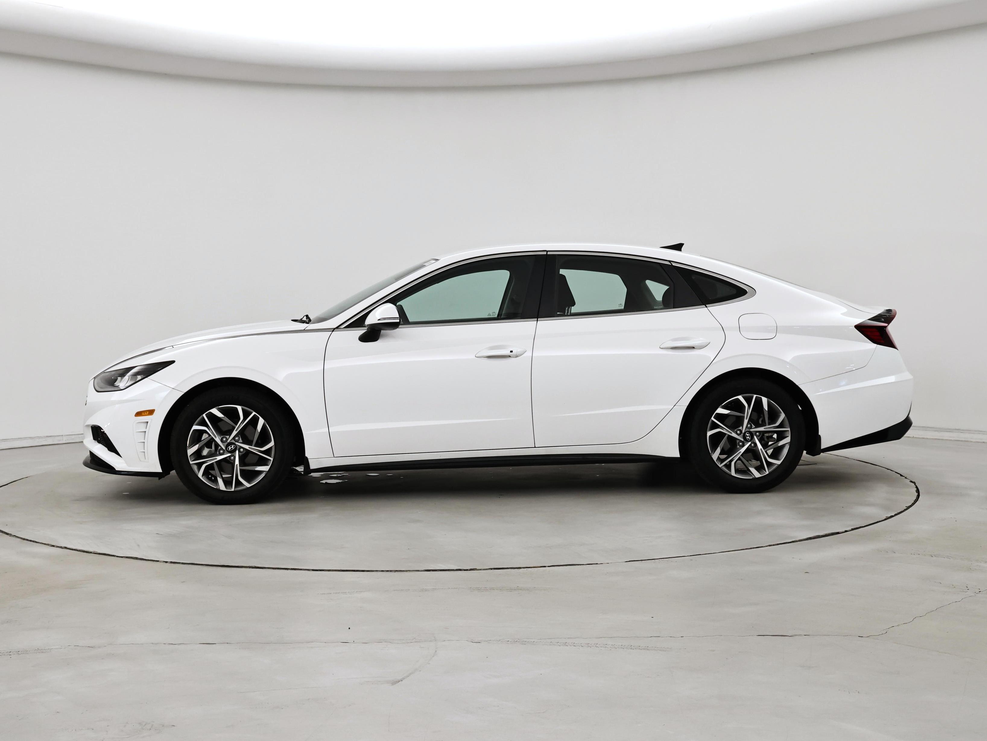 Thumbnail: 2023 Hyundai Sonata - 3
